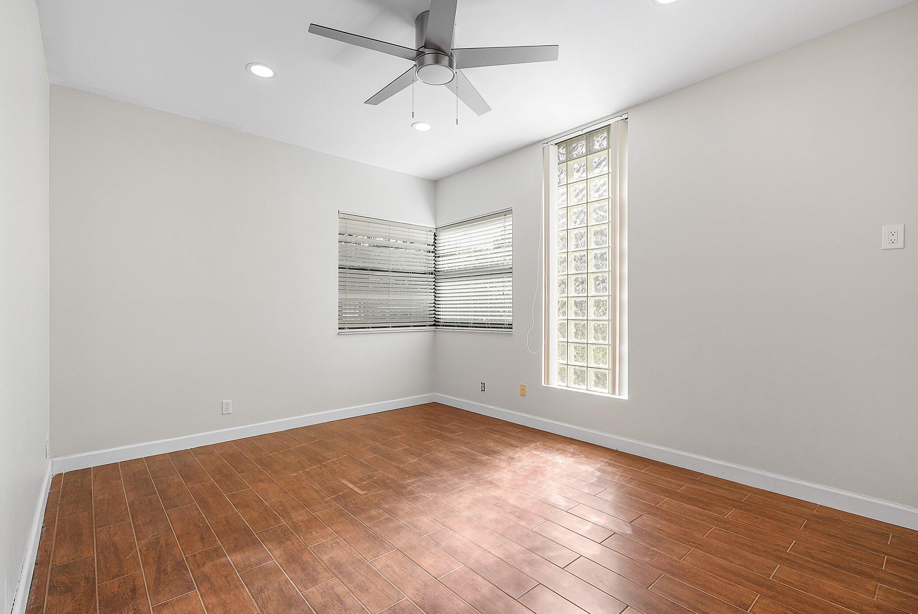 11944 Winged Foot Terrace