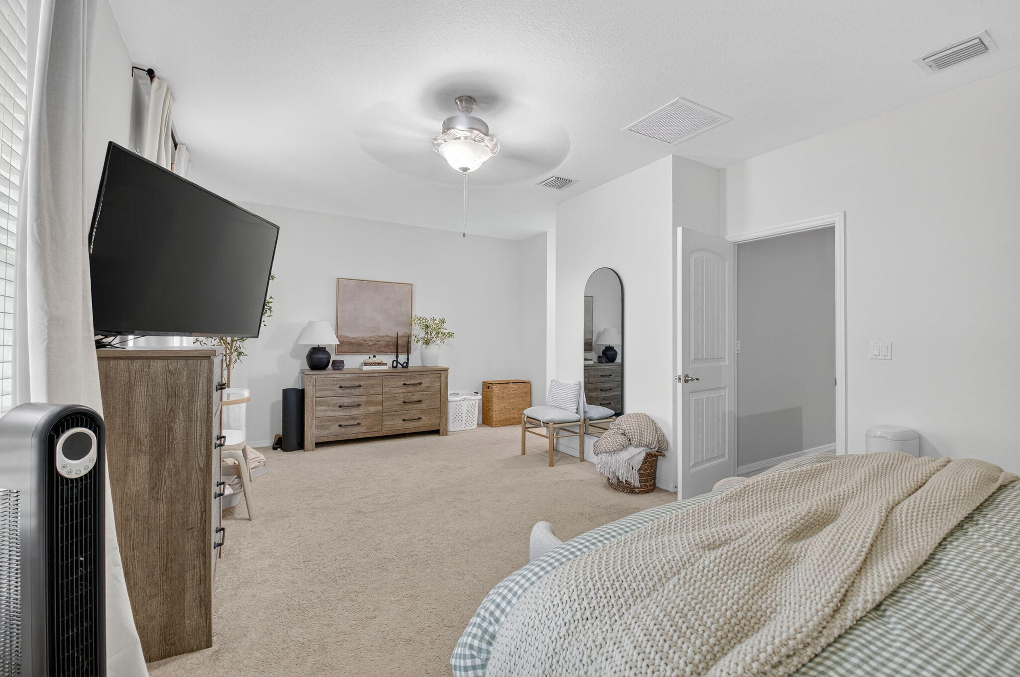 148 W Astor Circle