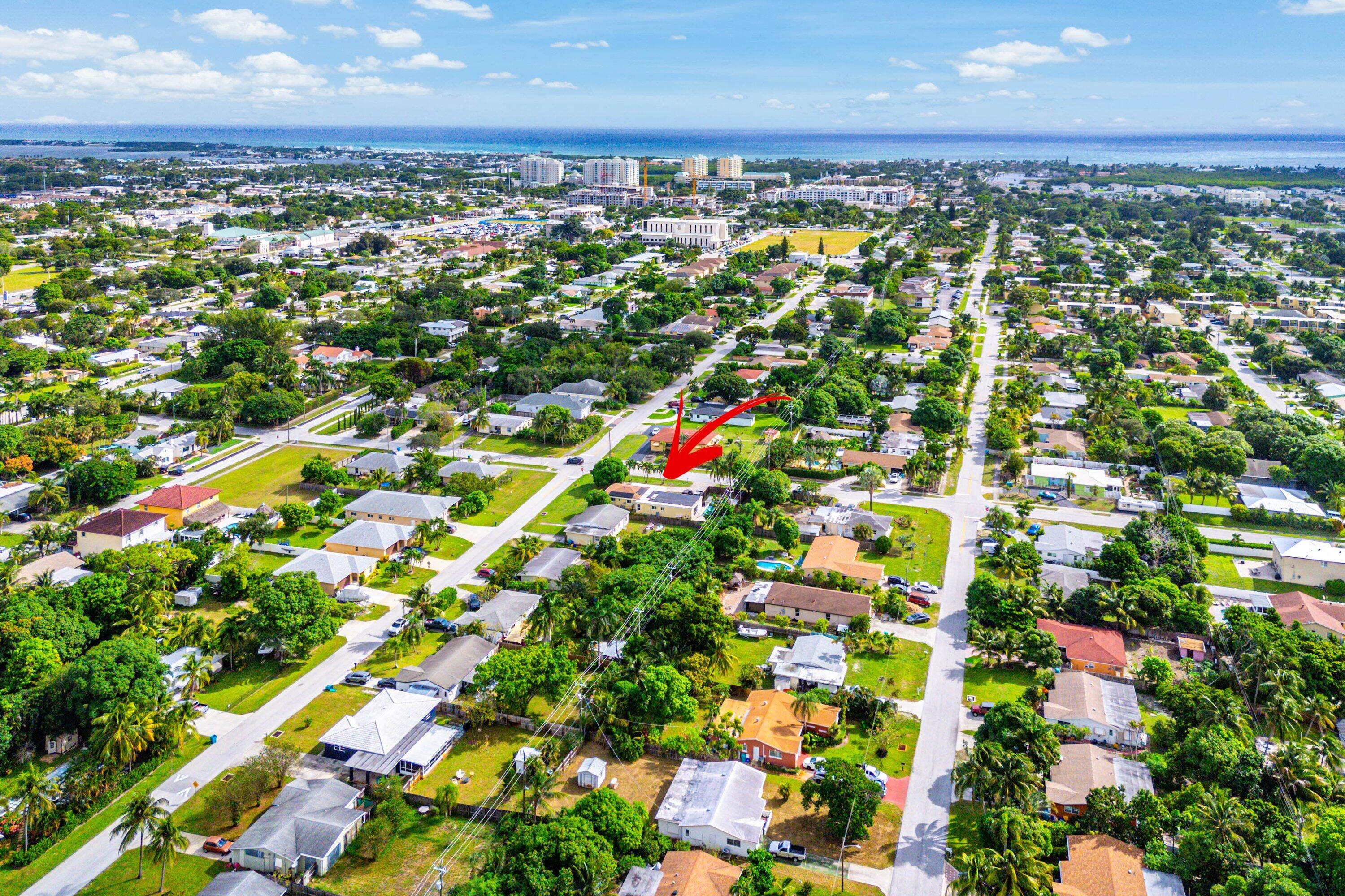 305 SW 3rd Street