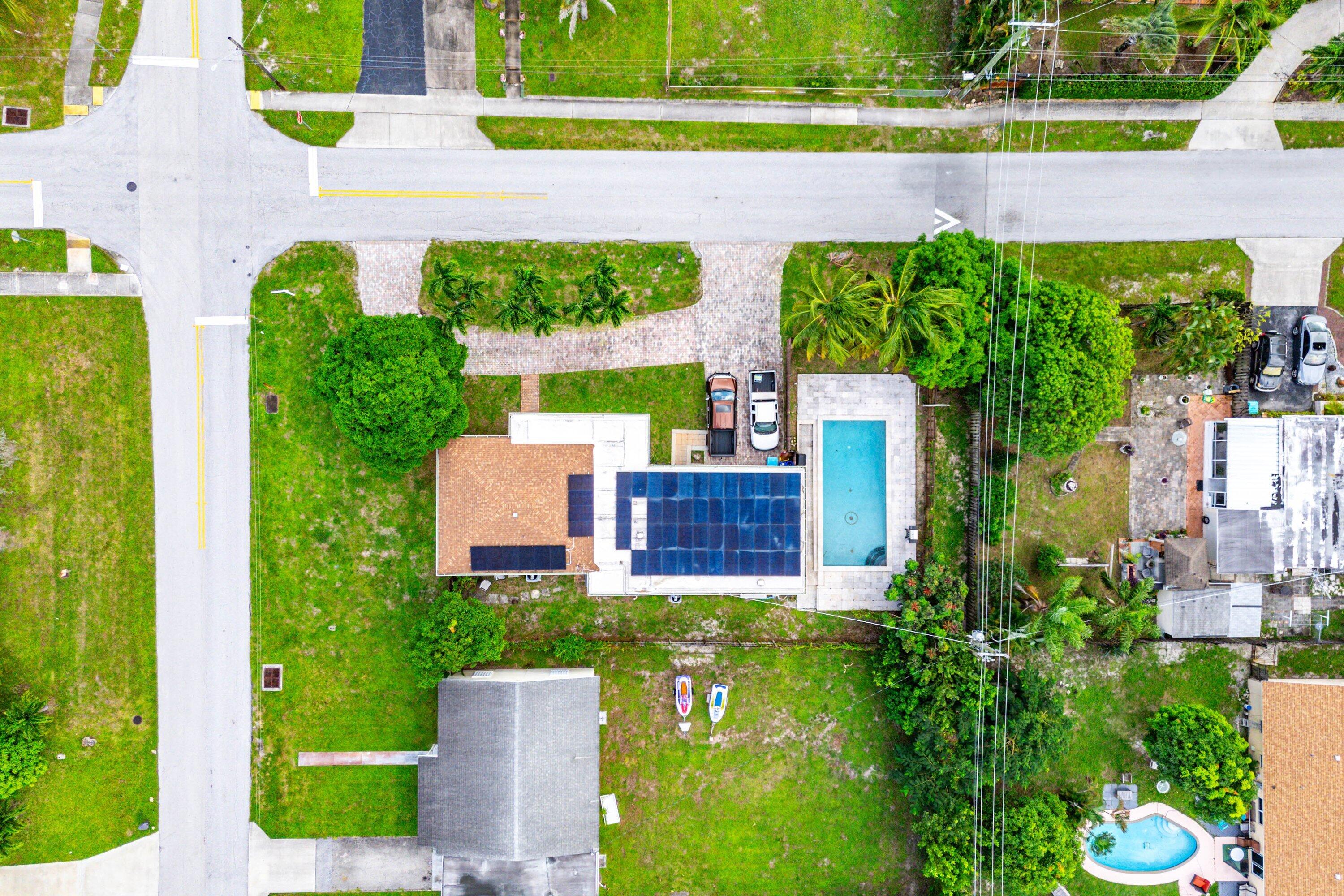 305 SW 3rd Street