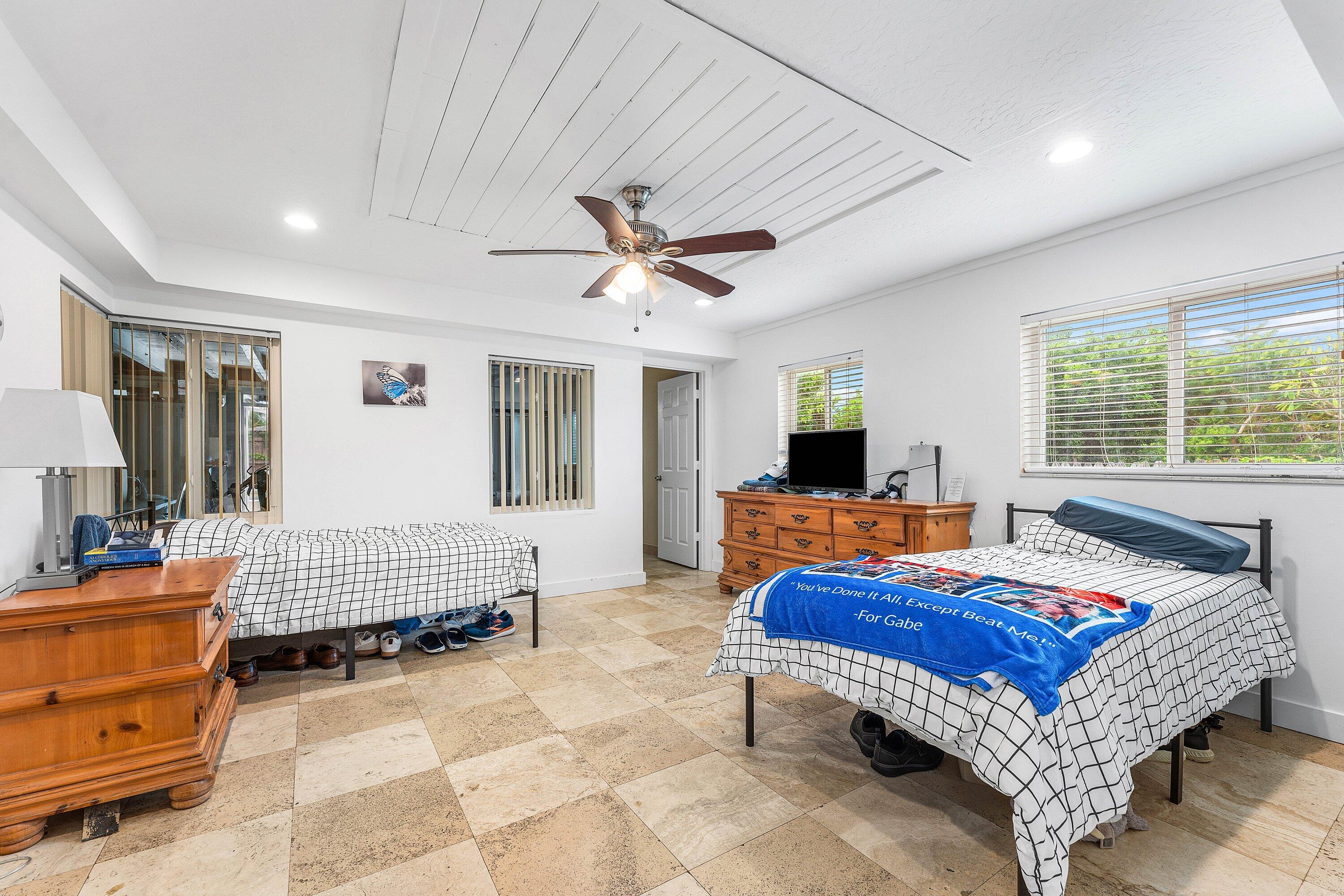 305 SW 3rd Street