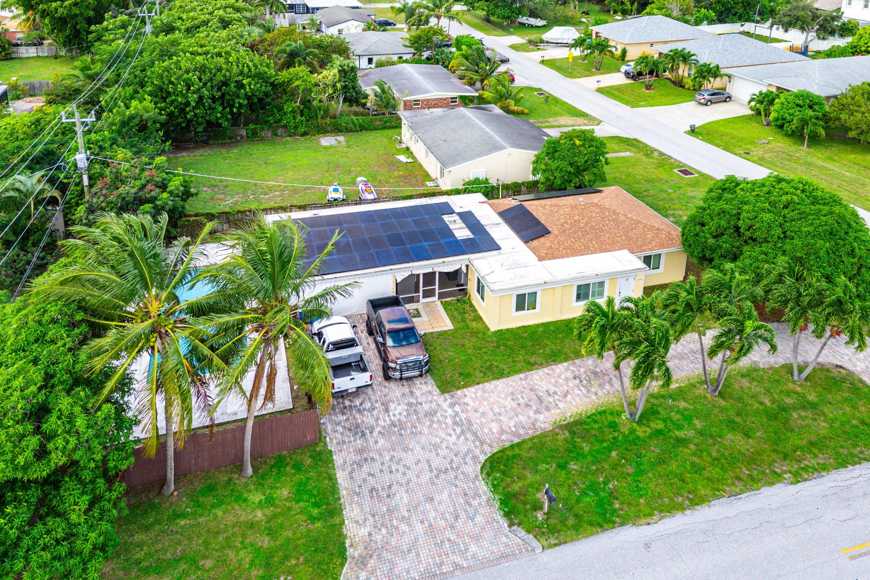 305 SW 3rd Street