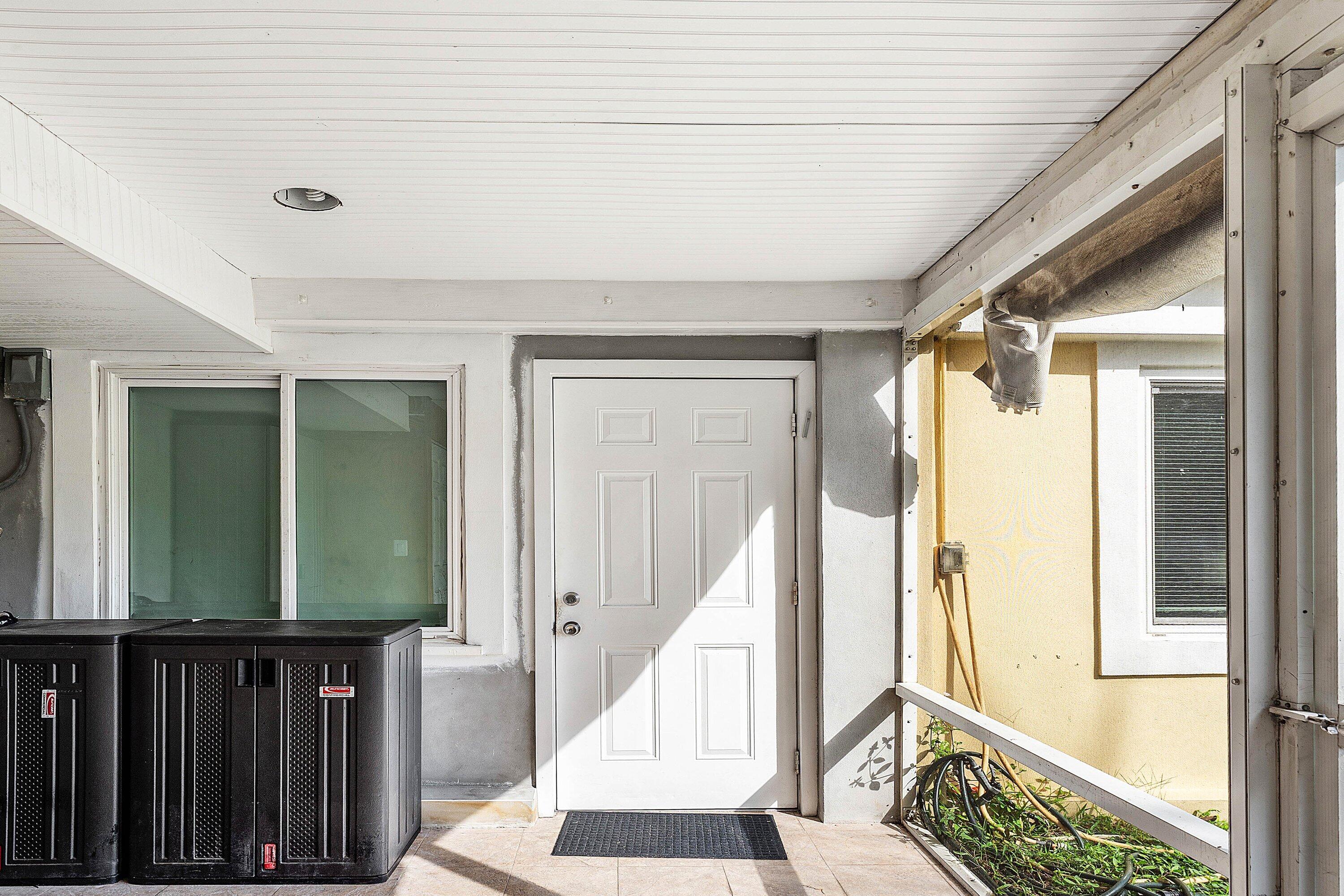 305 SW 3rd Street
