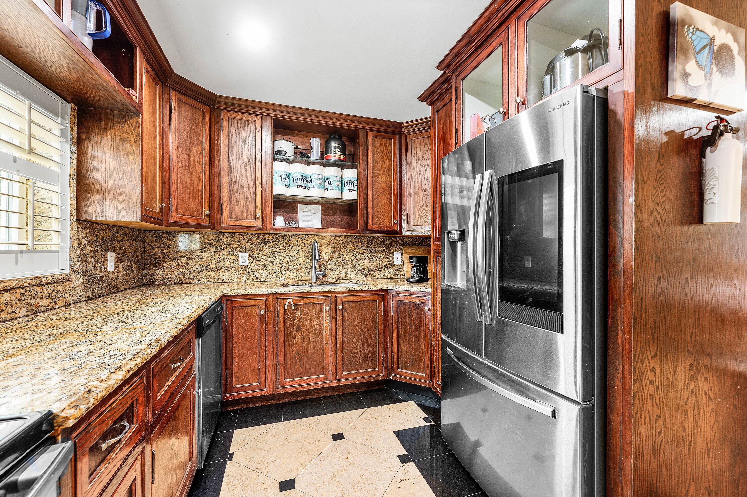 305 SW 3rd Street