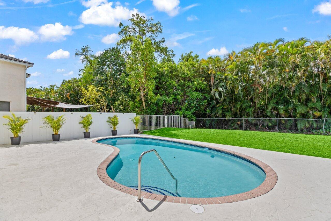 11157 Harbour Springs Circle