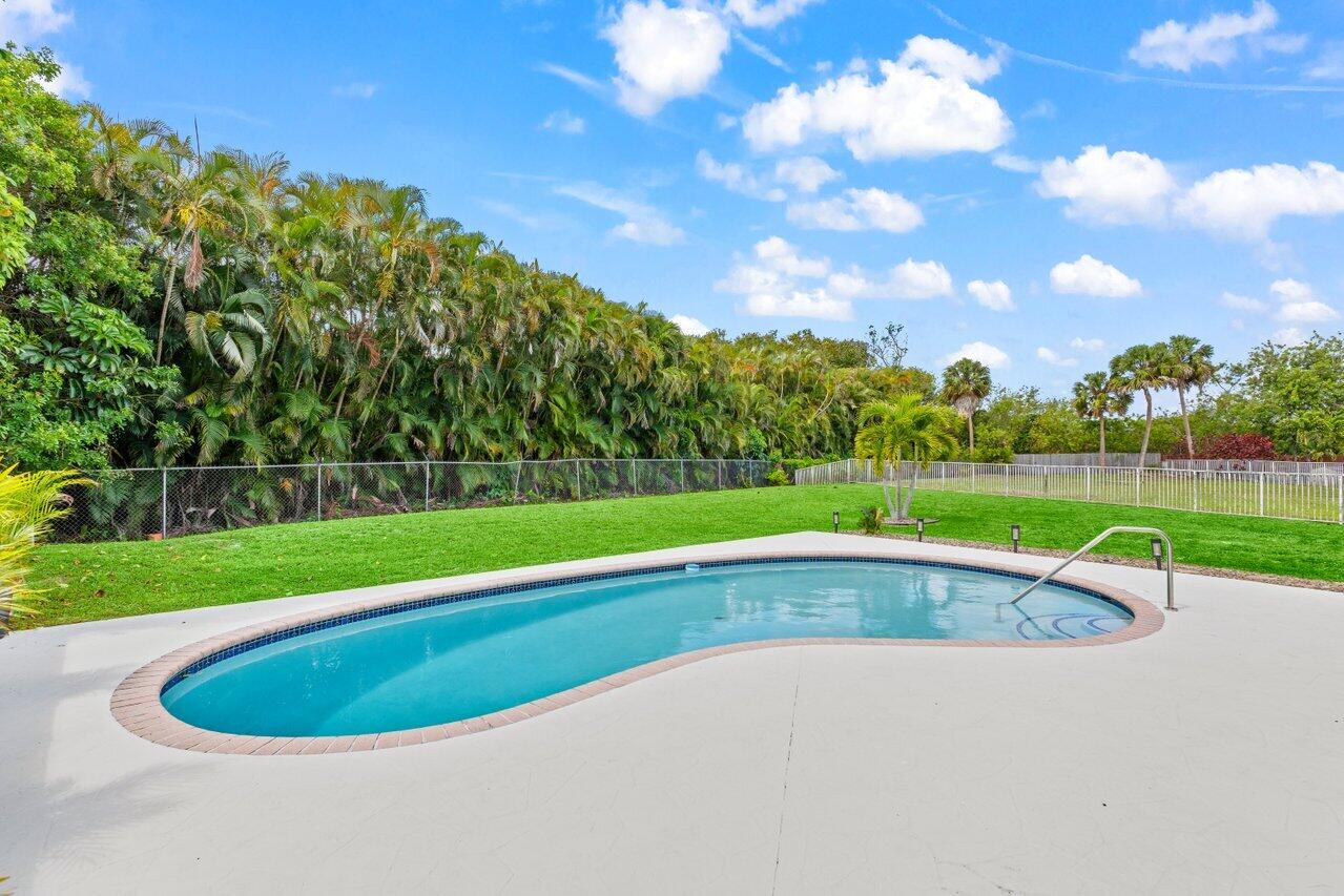11157 Harbour Springs Circle