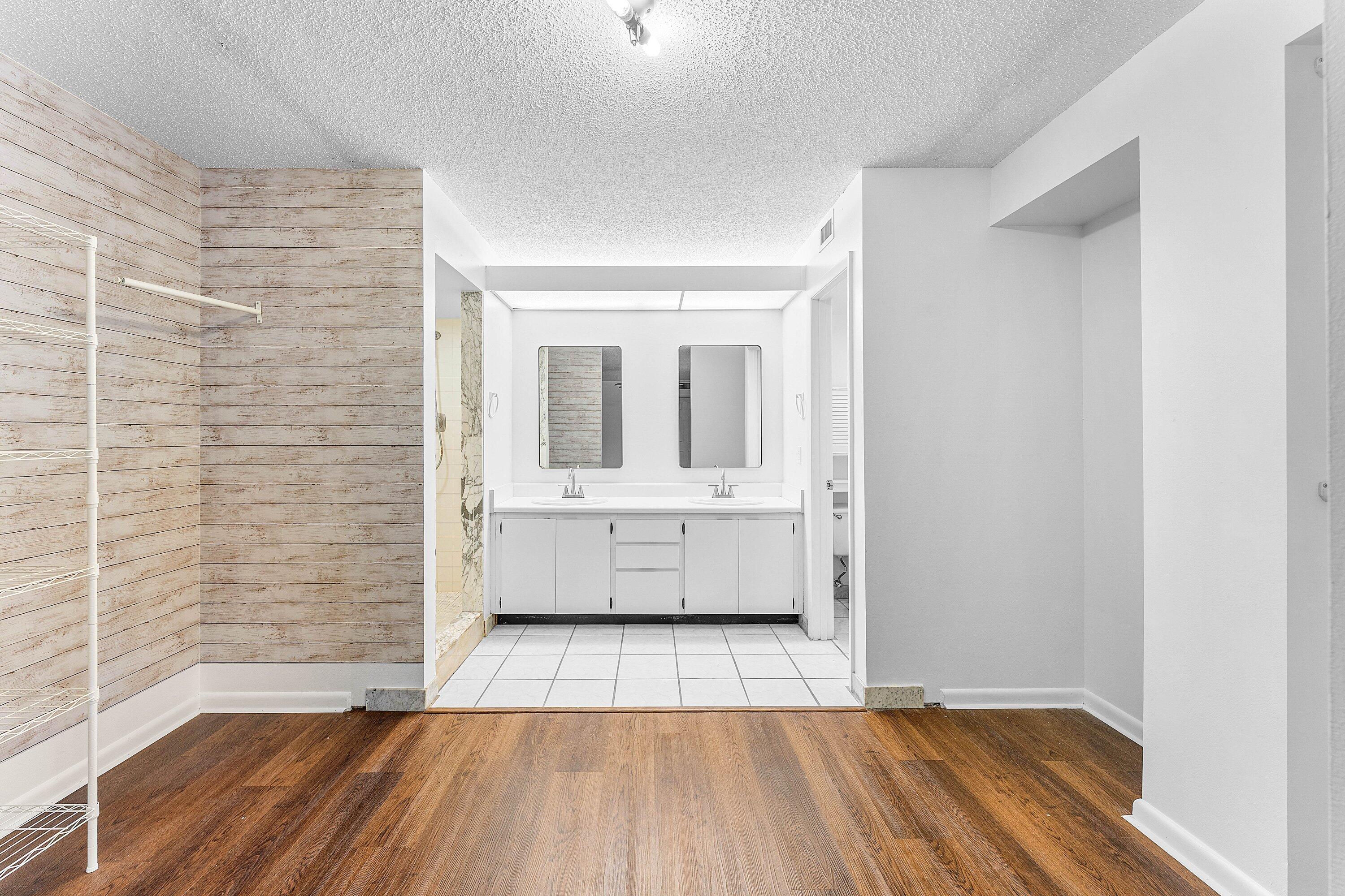 1214 12th Lane