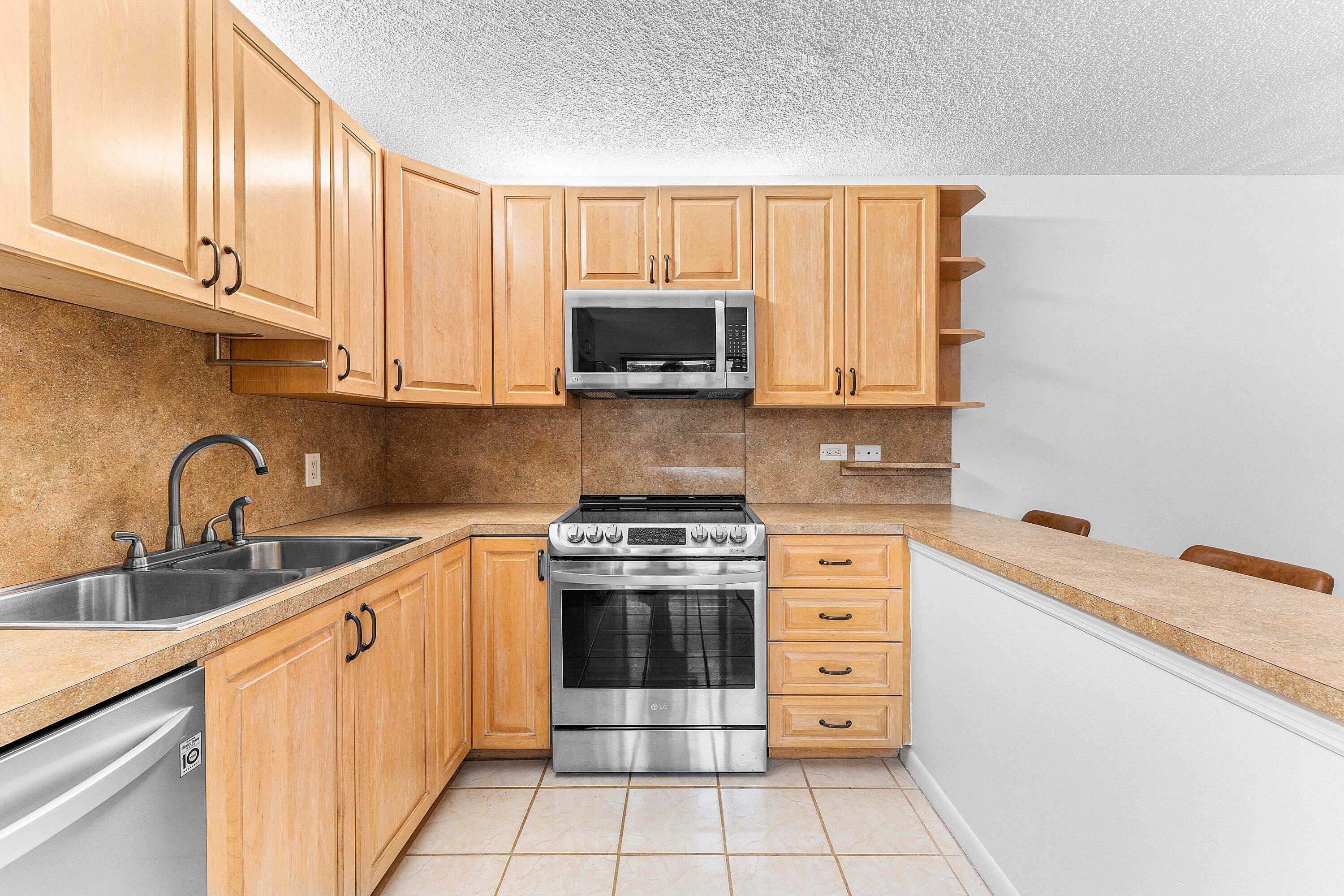 1214 12th Lane