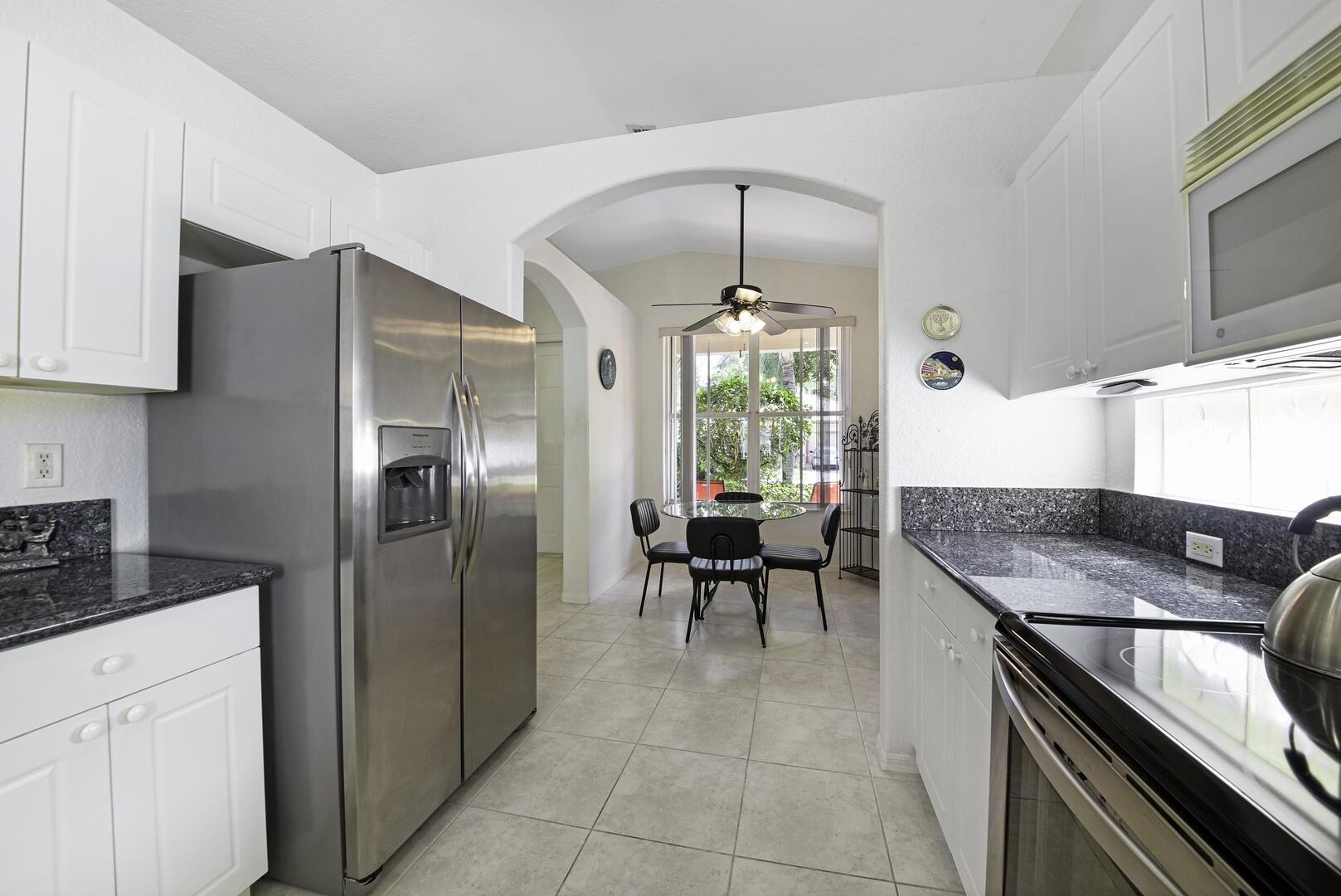 8214 Bellafiore Way