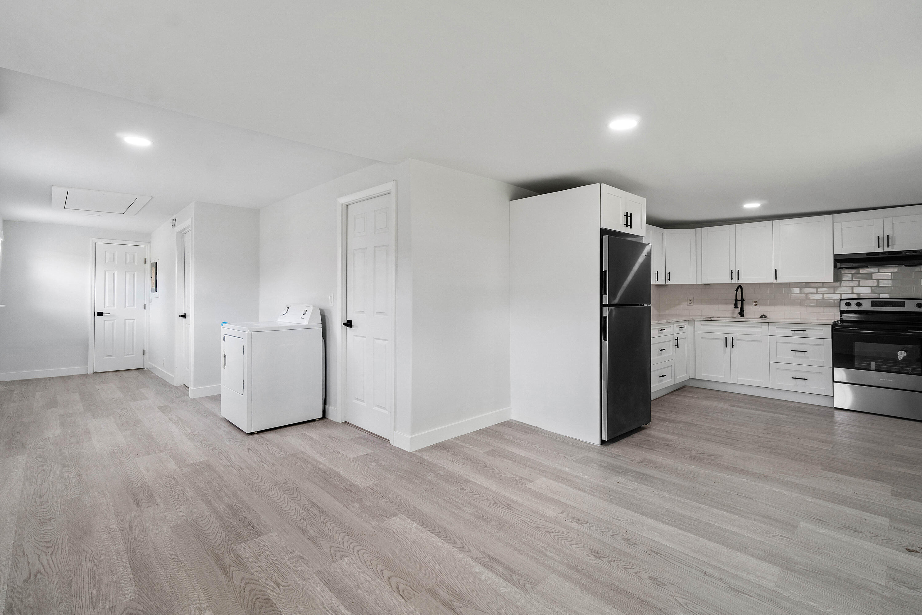 137 SW 9th Avenue