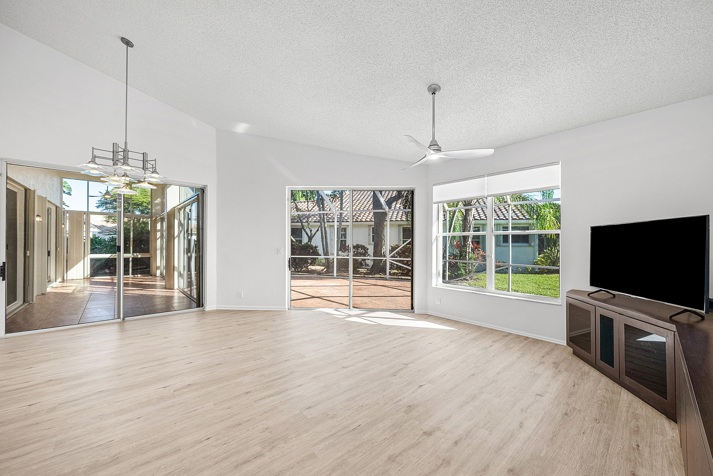 8706 Rothbury Lane