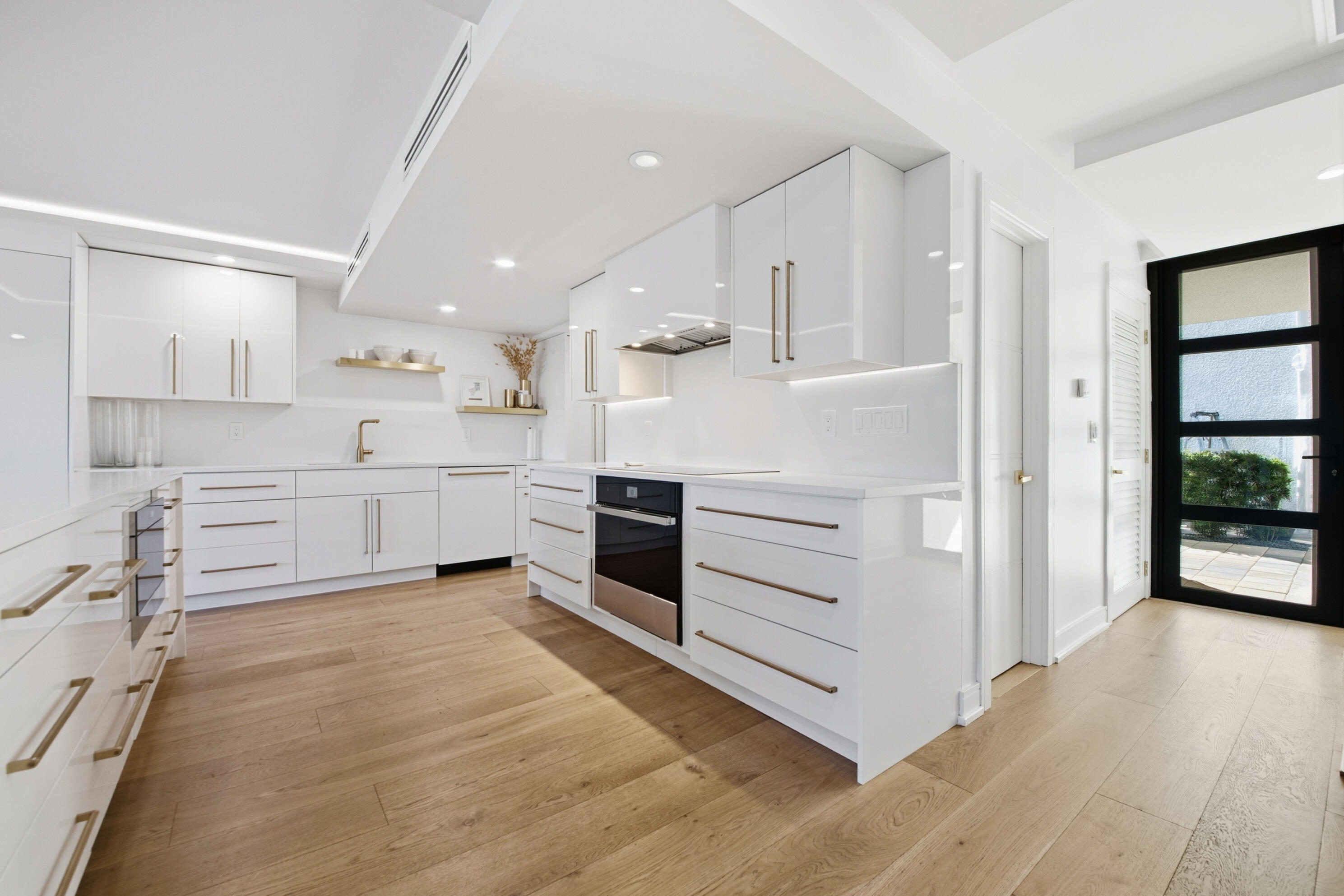 800 N Ocean Boulevard 4