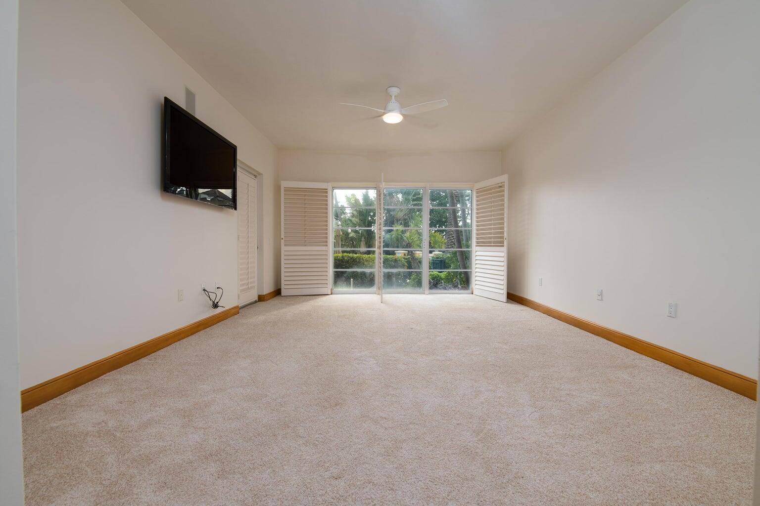 1228 Hillsboro Mile 103