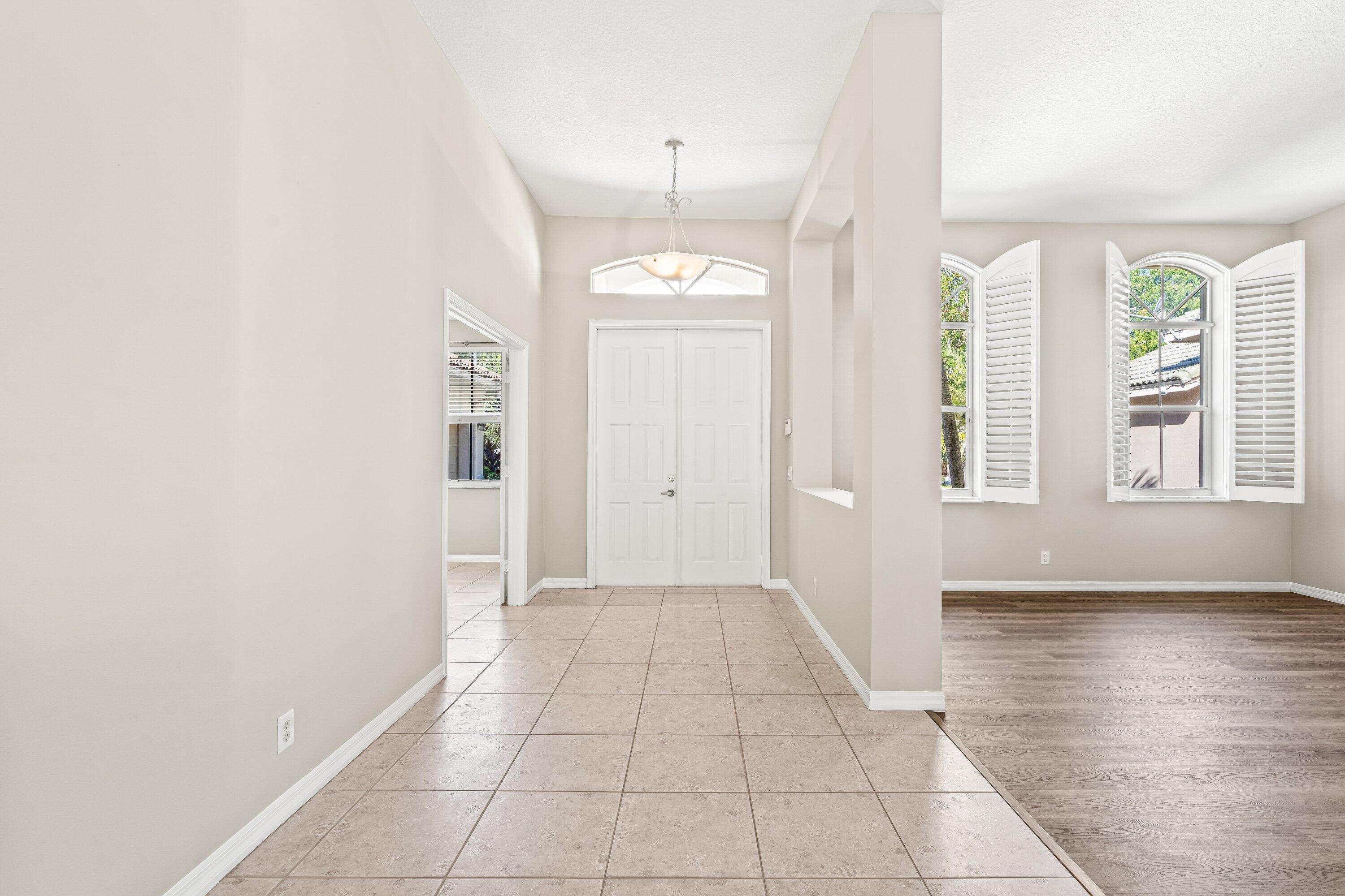 1366 Crossbill Court