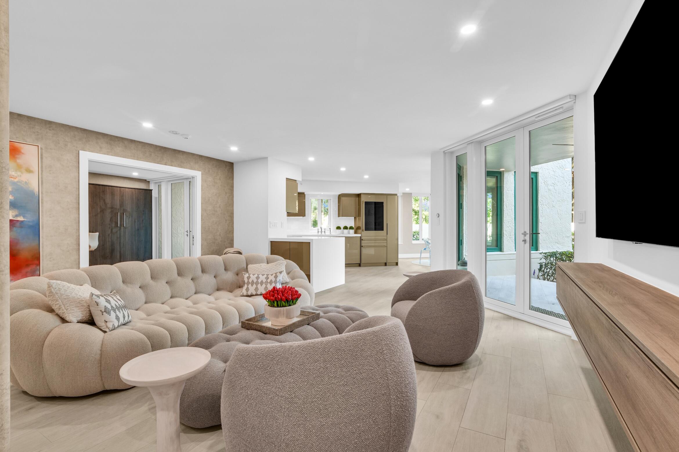 100 SE 5th Avenue 106