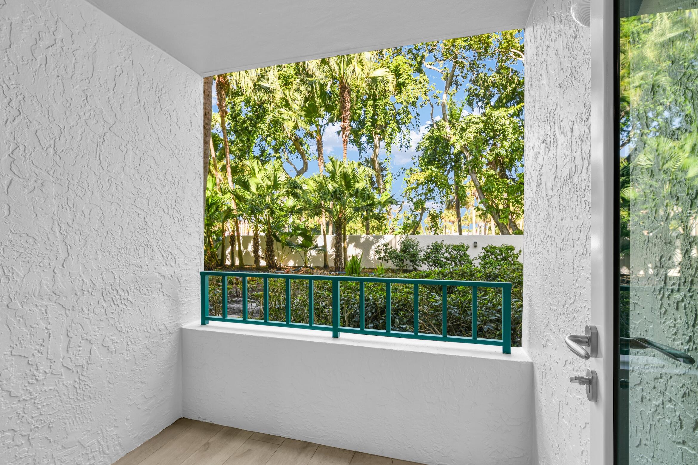 100 SE 5th Avenue 106