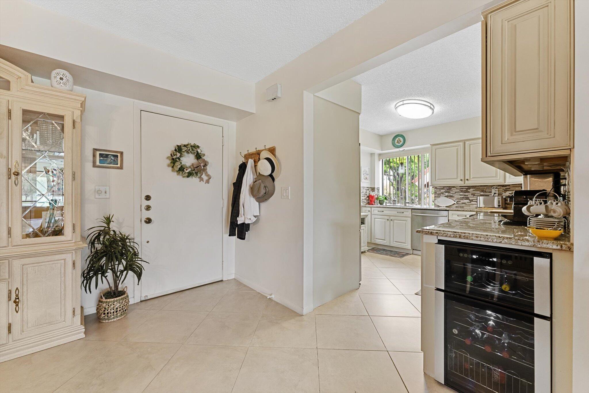 11282 Green Lake Drive 204