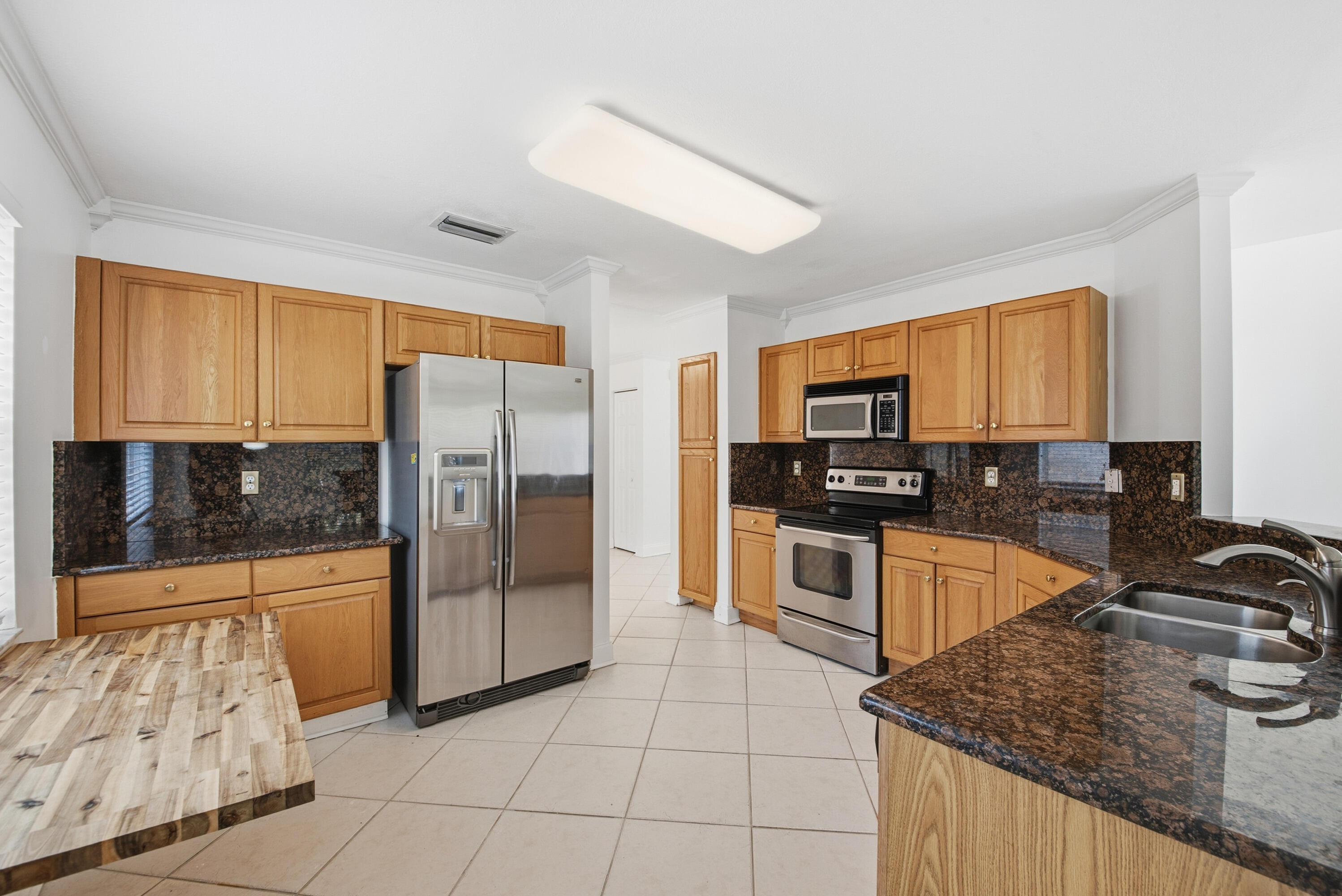 8021 Stirrup Cay Court