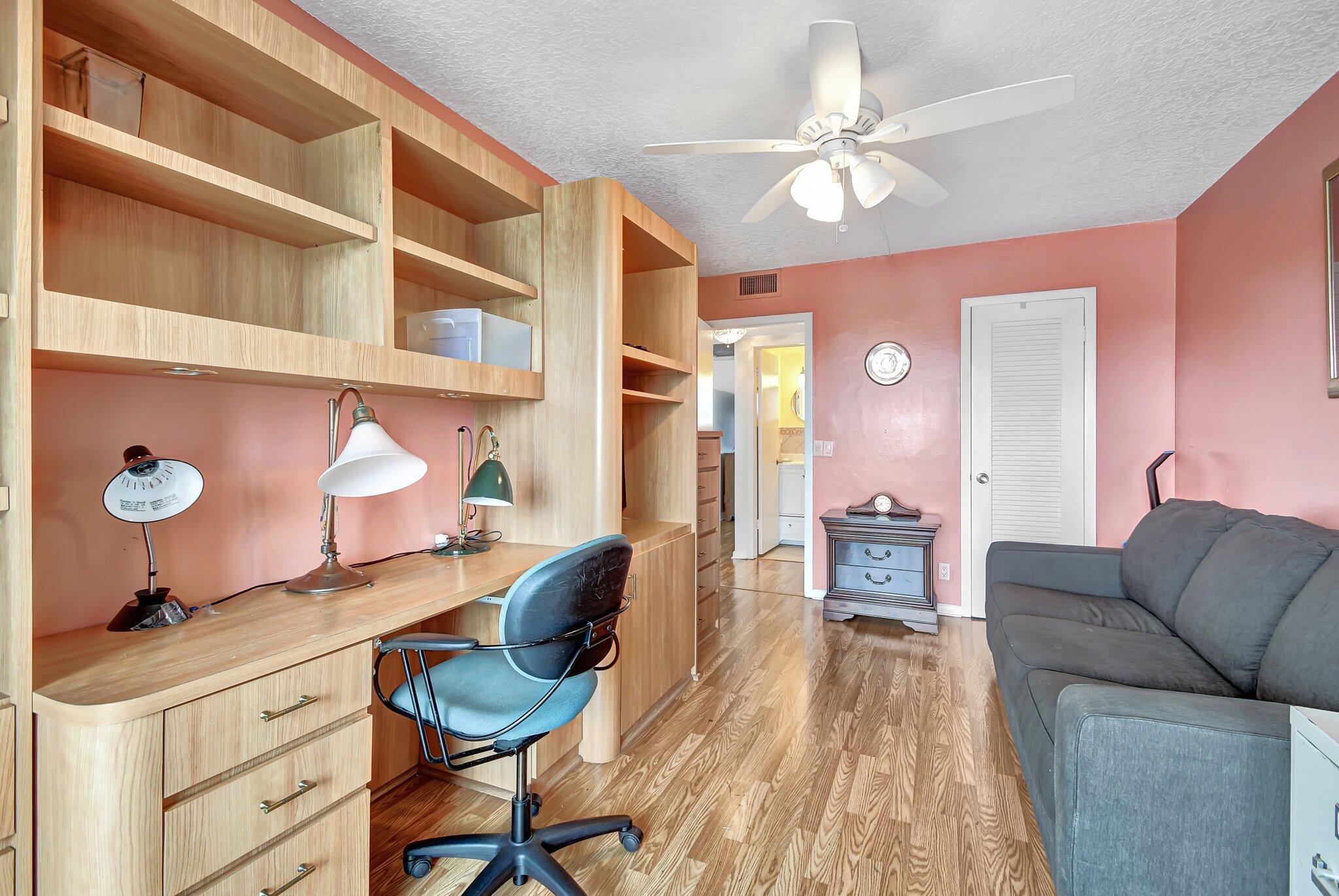 4089 Guildford E E