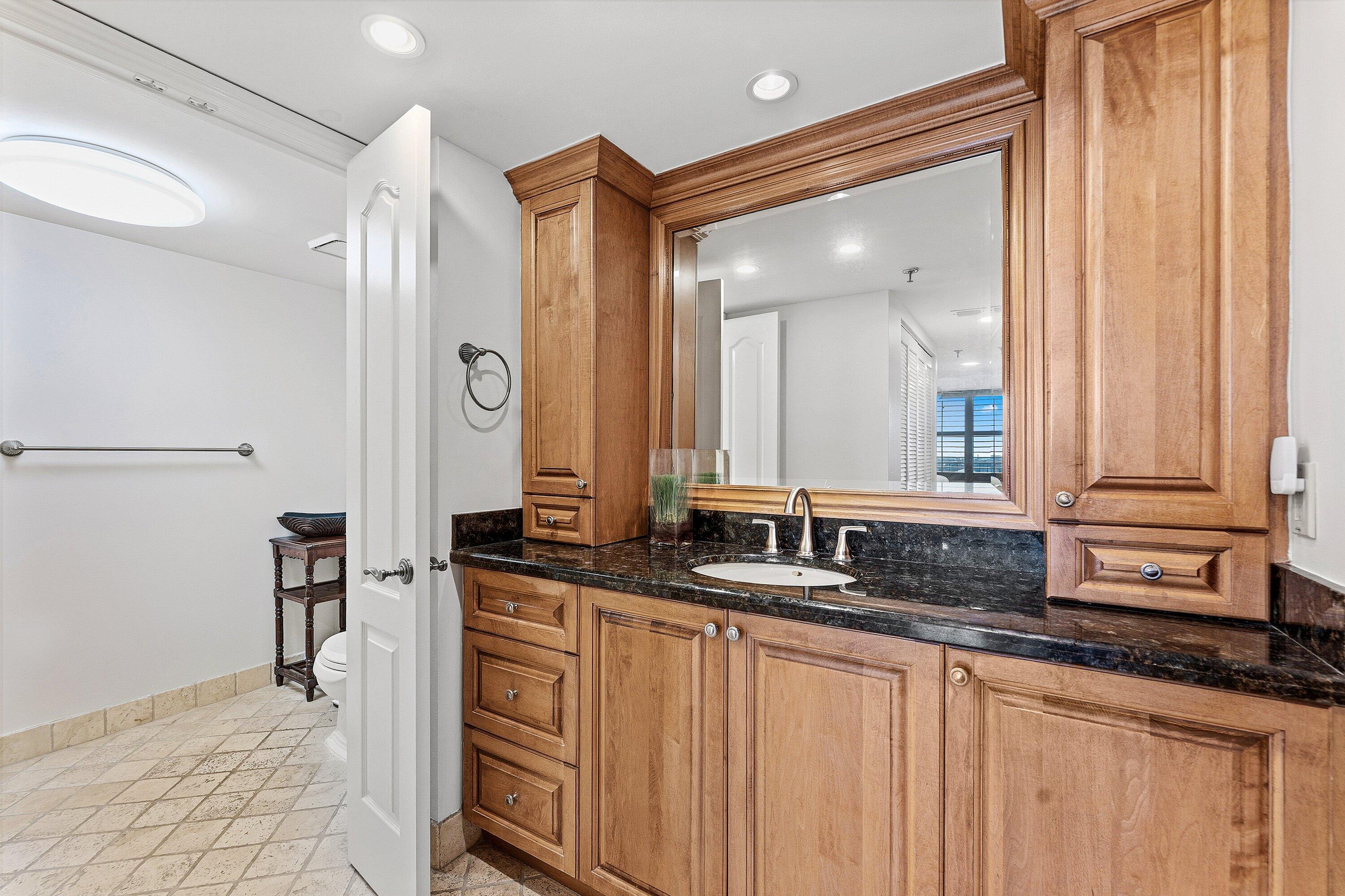 4600 S Ocean Boulevard 1102