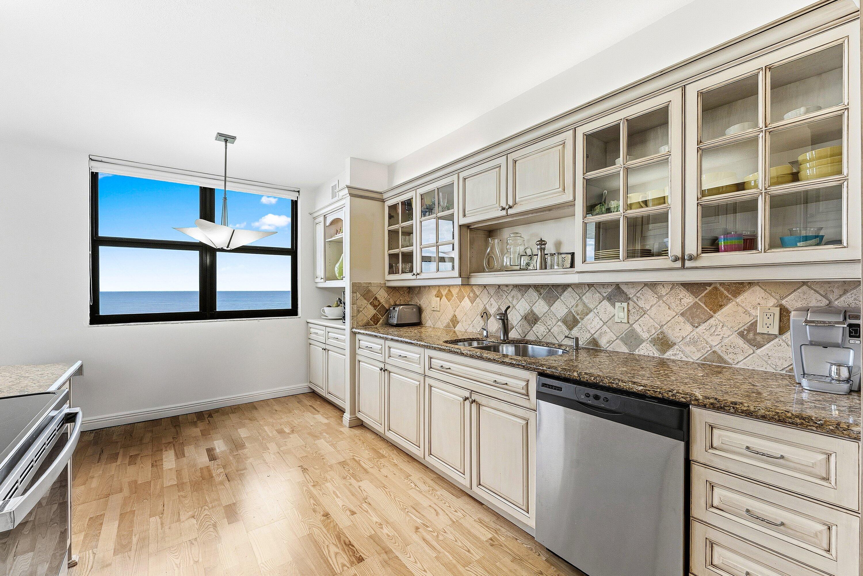 4600 S Ocean Boulevard 1102