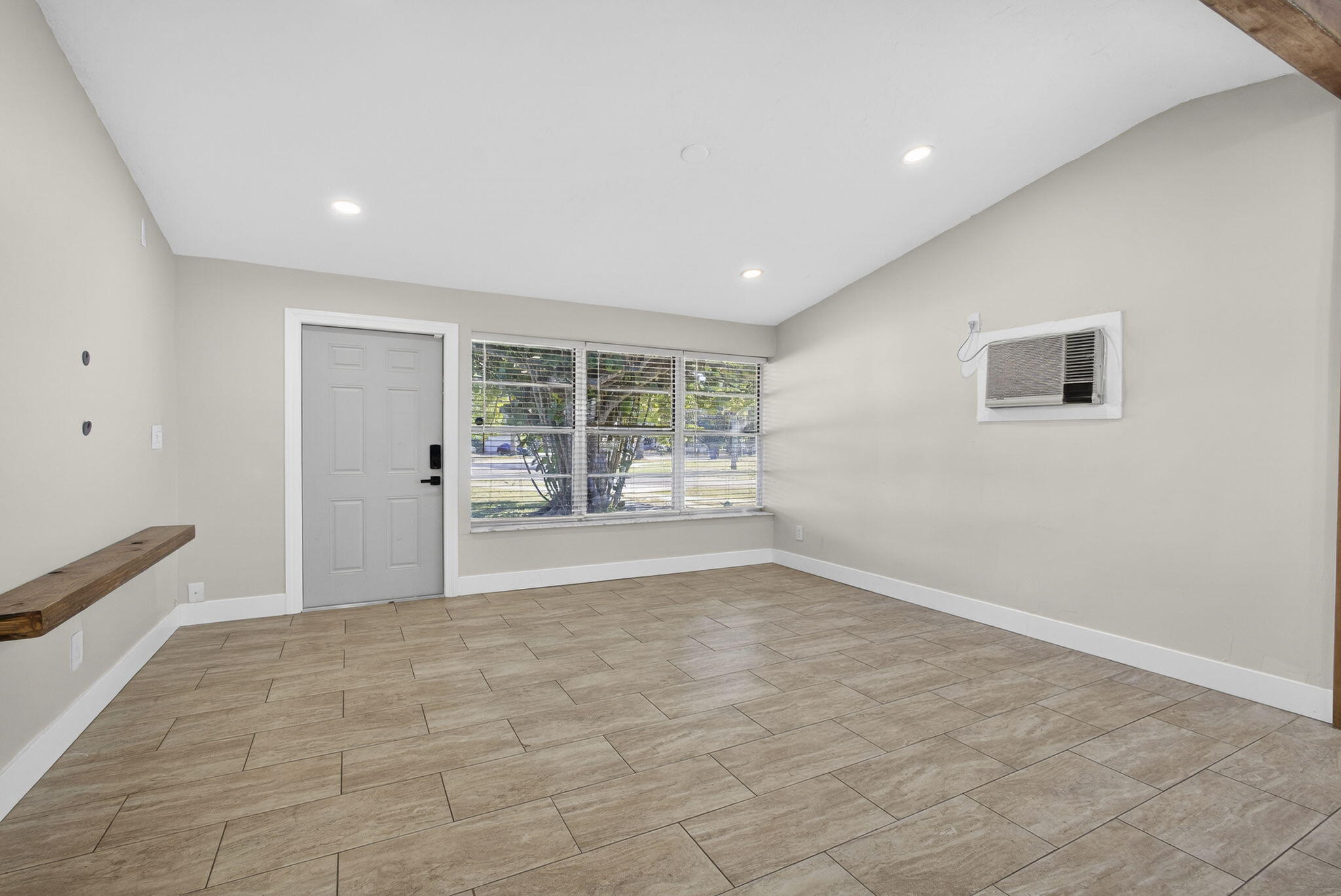 751 Royal Palm Beach Boulevard