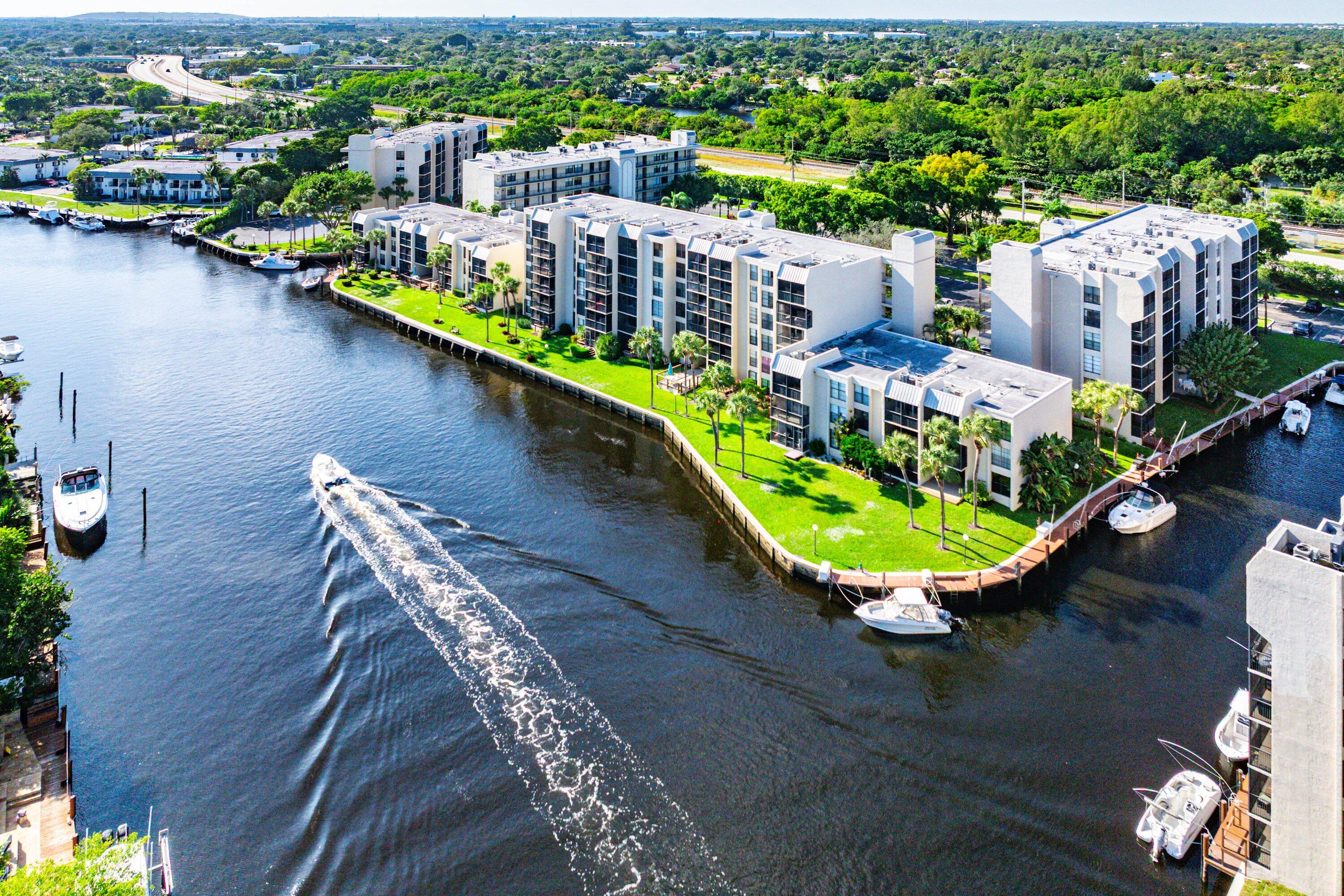 18 Royal Palm Way 109