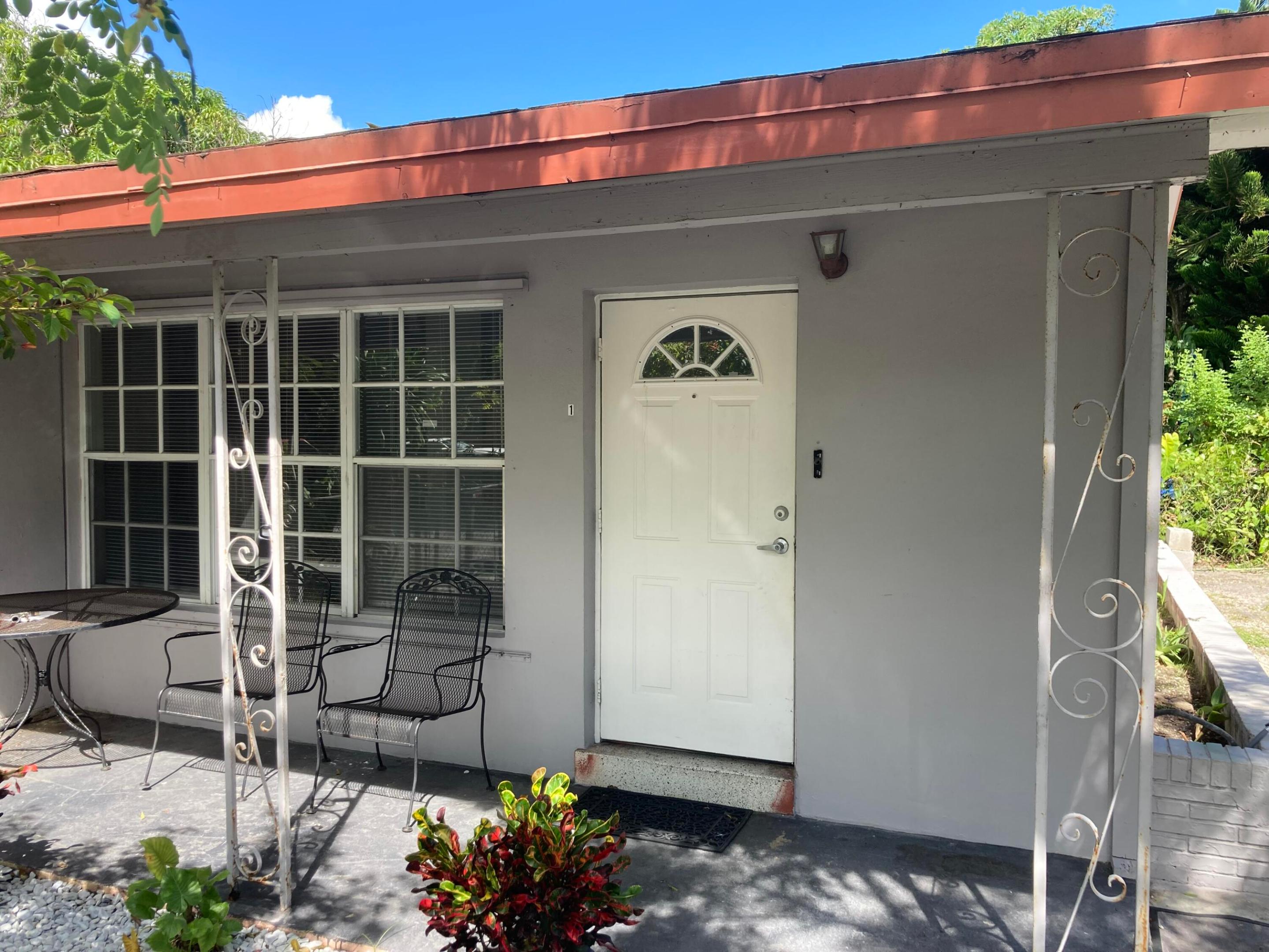 1701 NW 8th Avenue 1-2