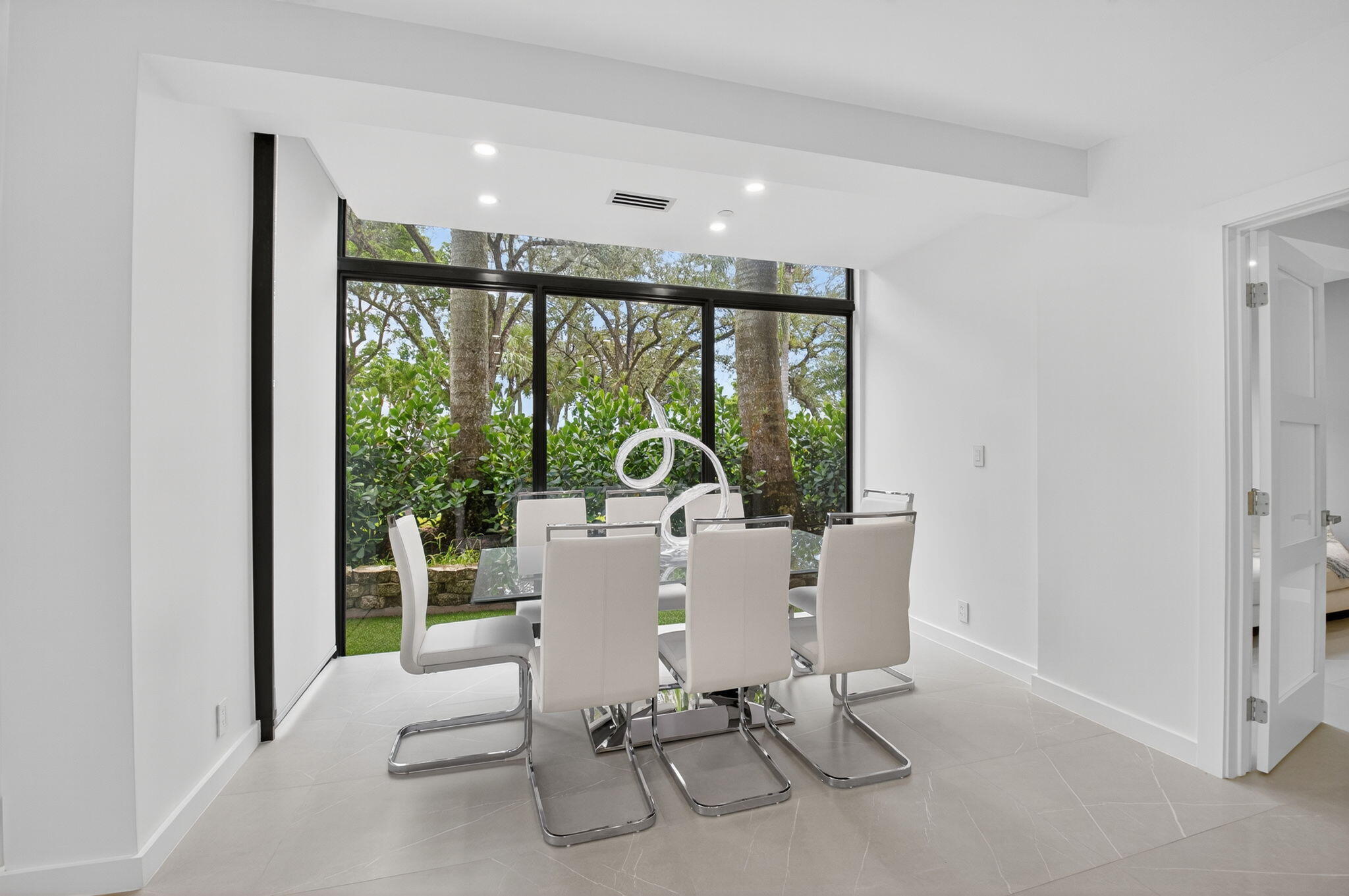 7847 Lakeside Boulevard 1014