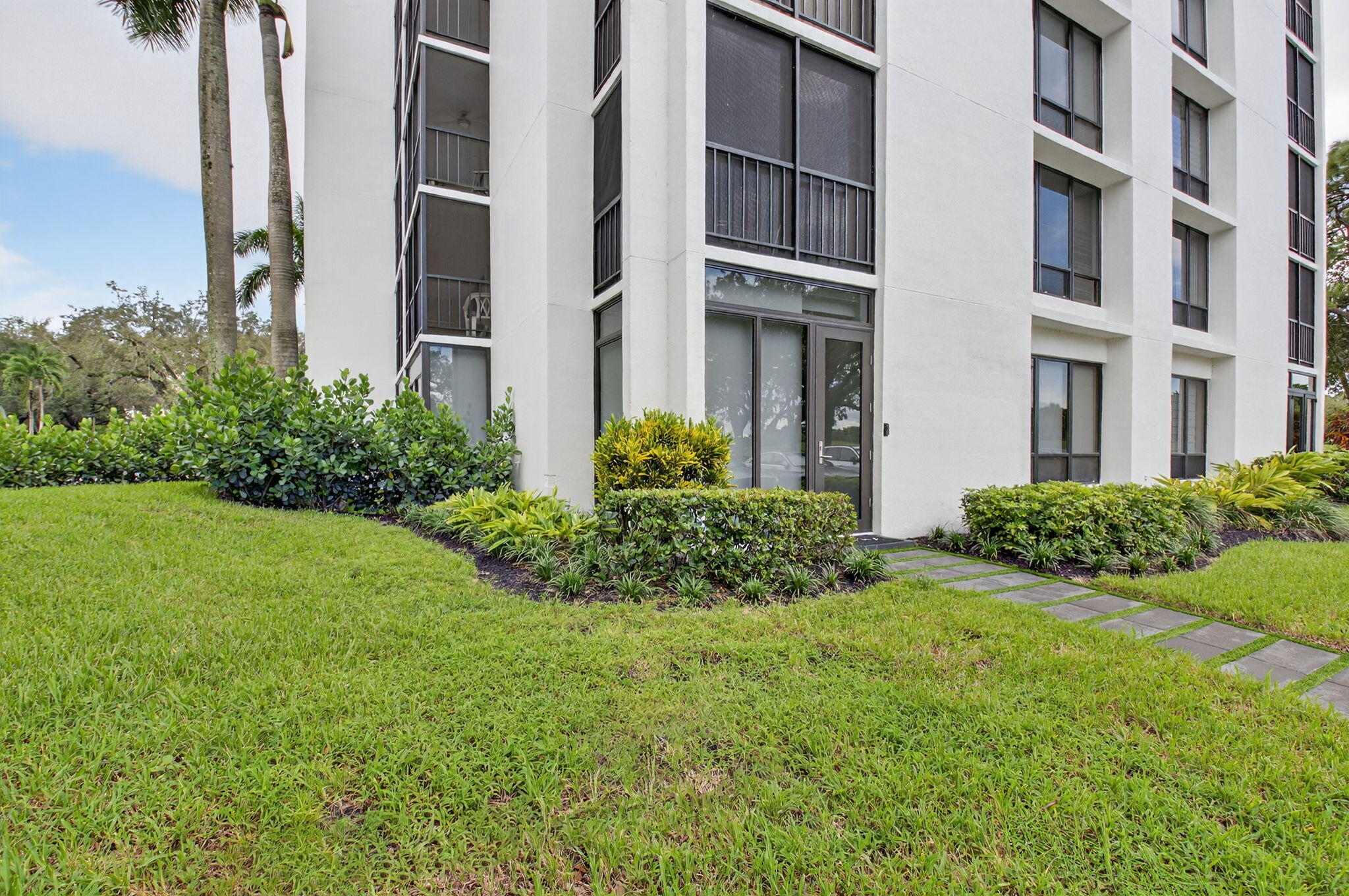 7847 Lakeside Boulevard 1014