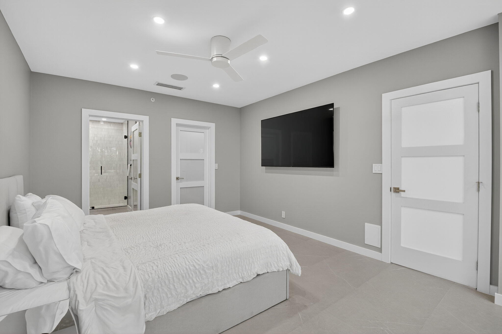 7847 Lakeside Boulevard 1014