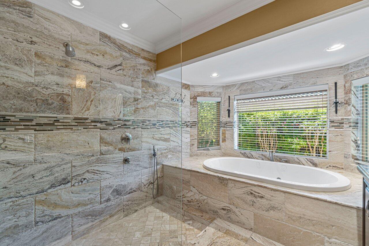 870 NW 7th Street