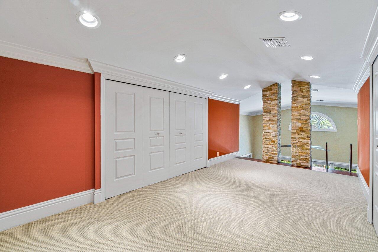 870 NW 7th Street