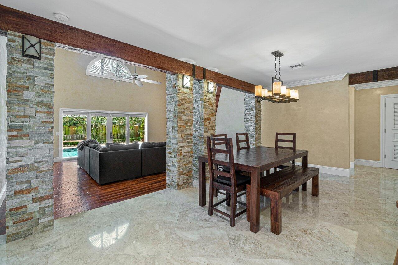 870 NW 7th Street