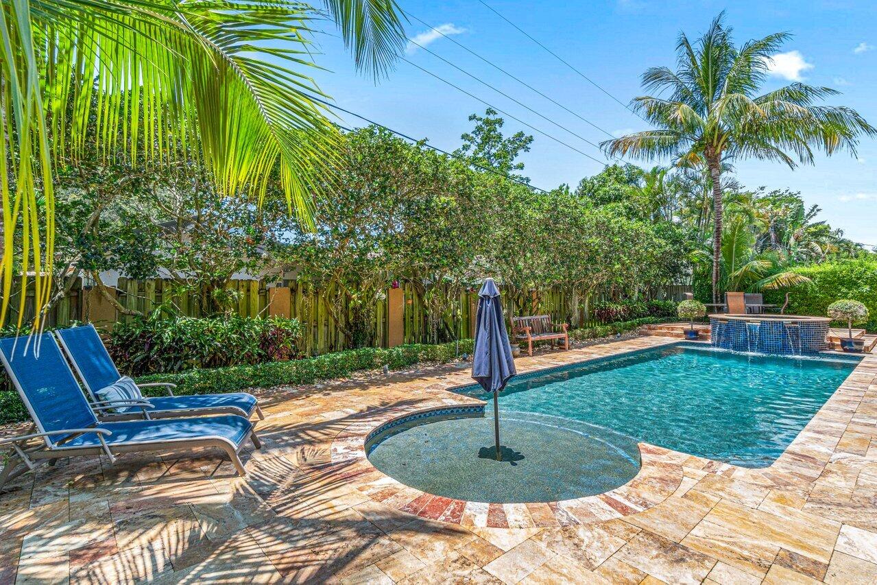 870 NW 7th Street