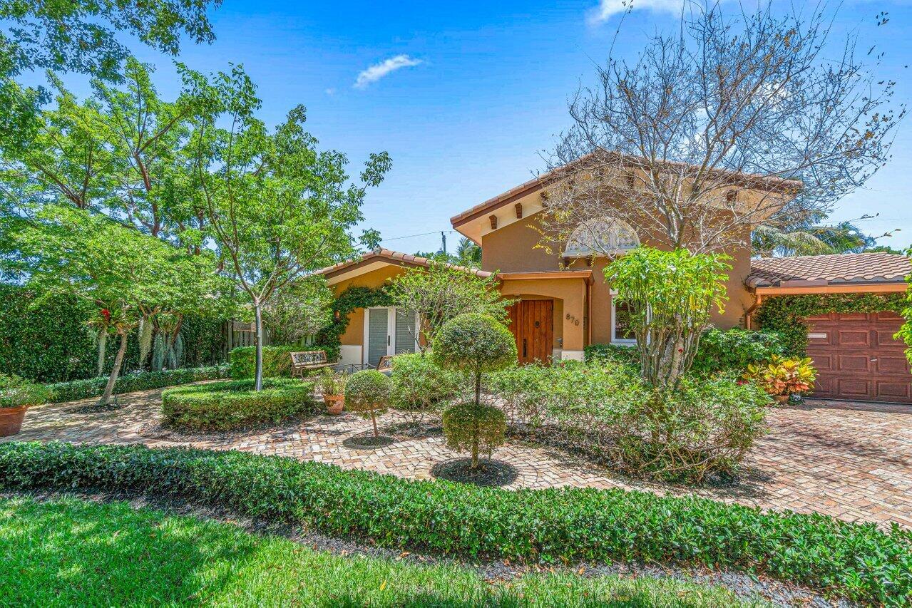 870 NW 7th Street
