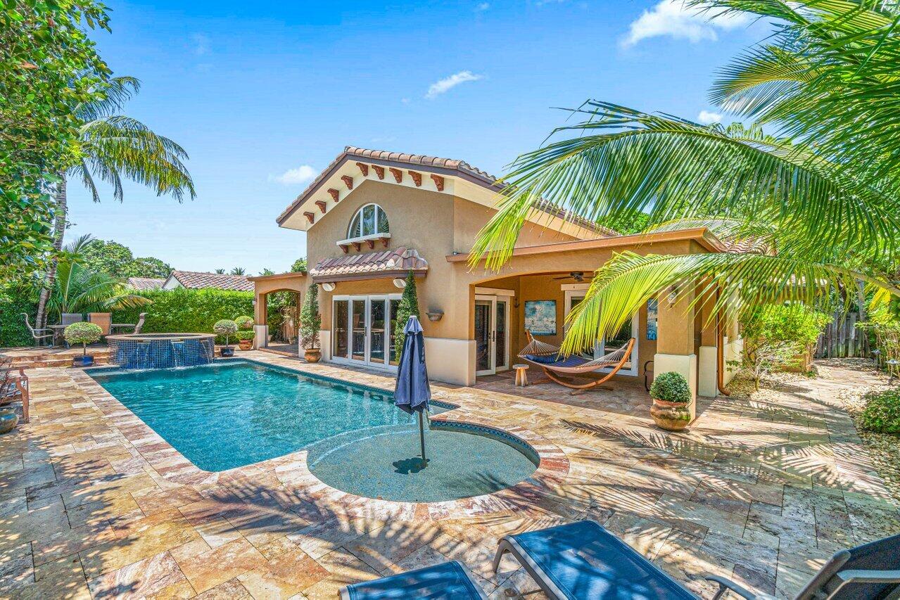 870 NW 7th Street