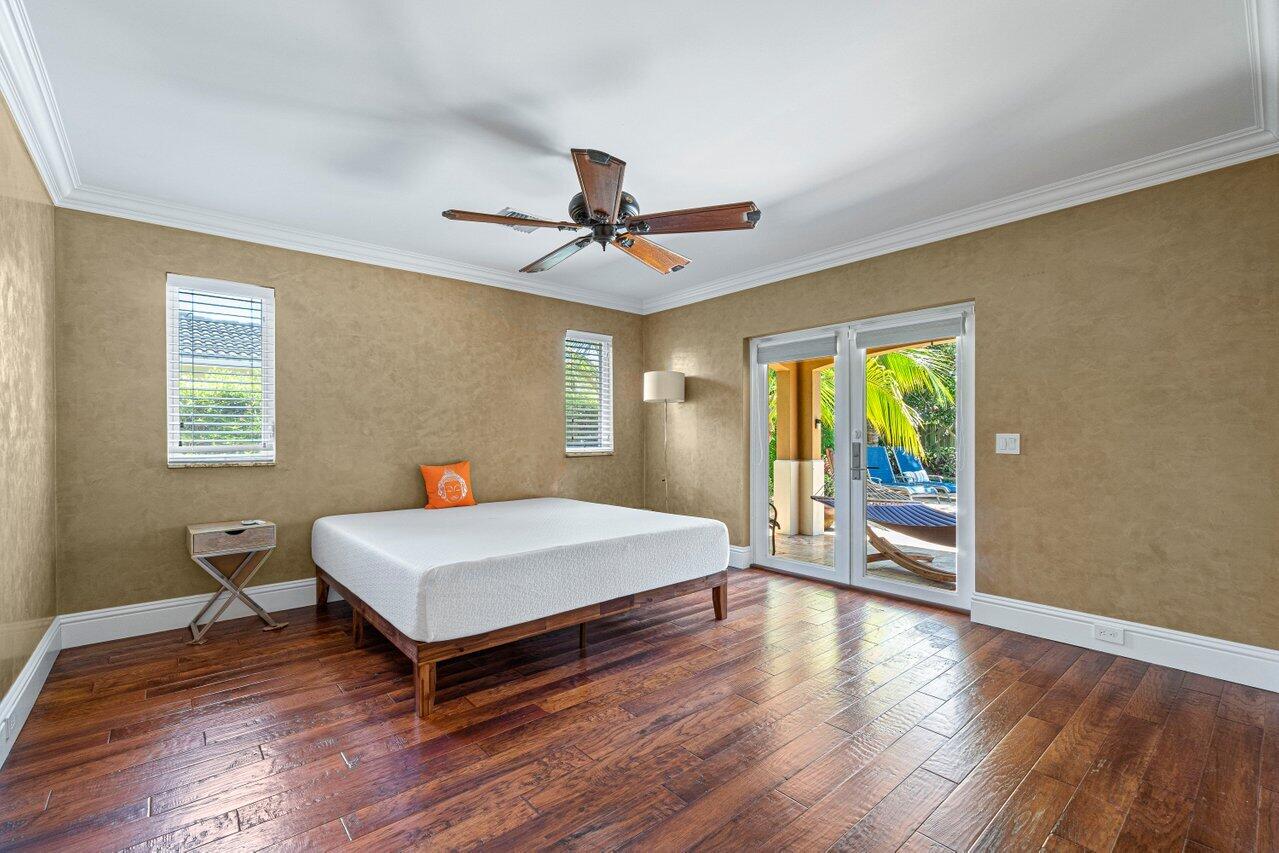 870 NW 7th Street