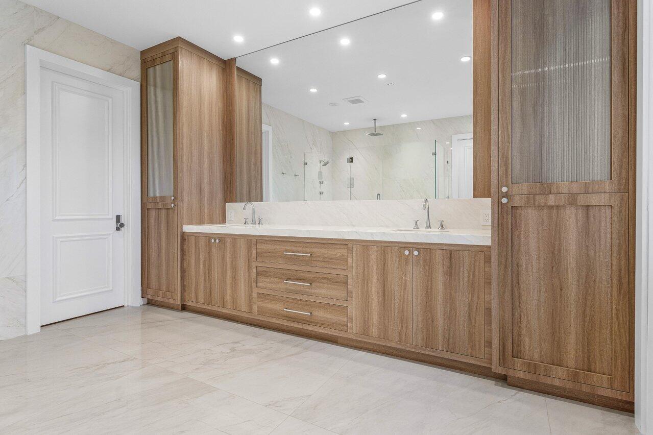 7383 Orangewood Lane 501