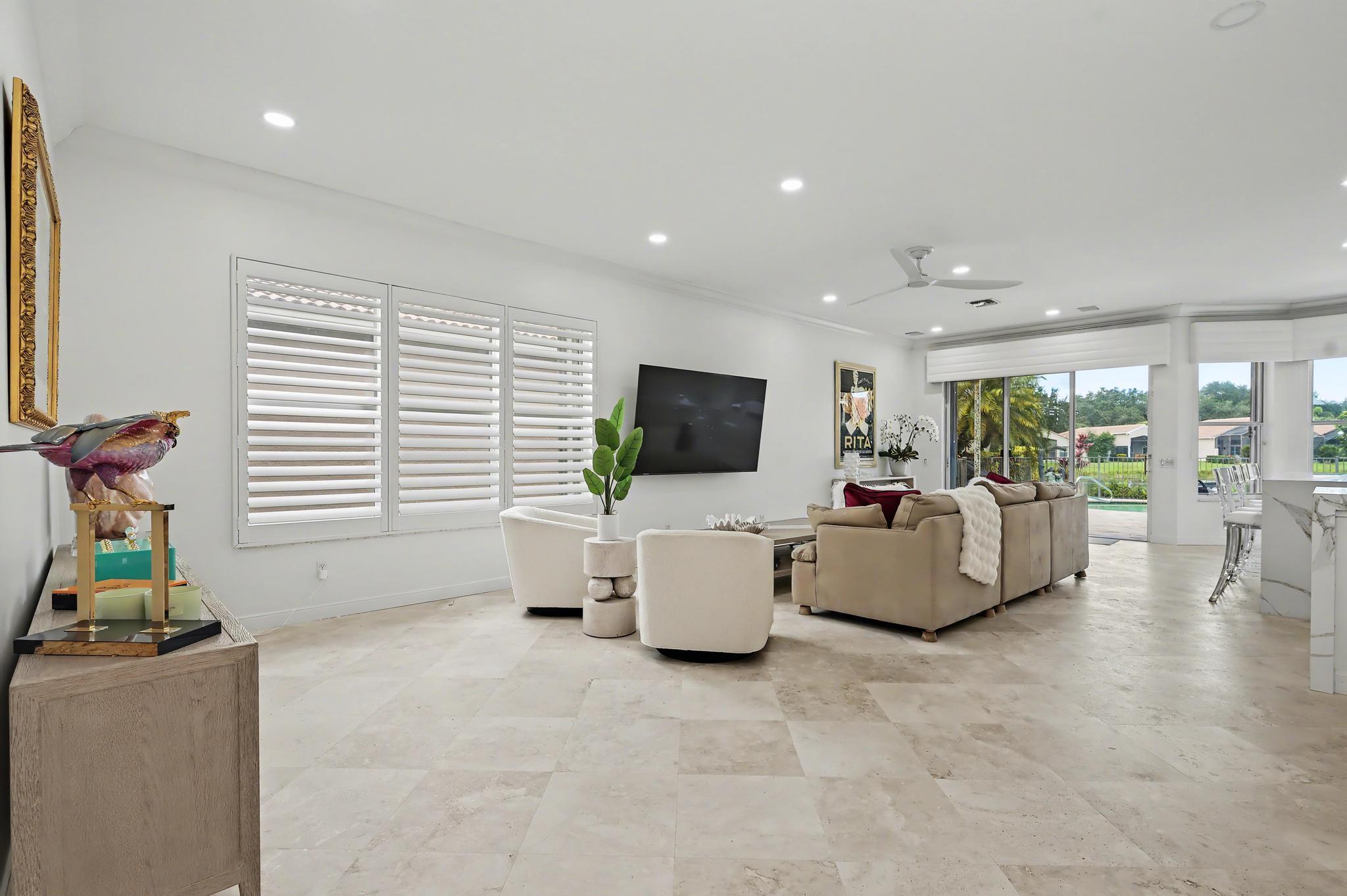 6416 Punta Rosa Drive