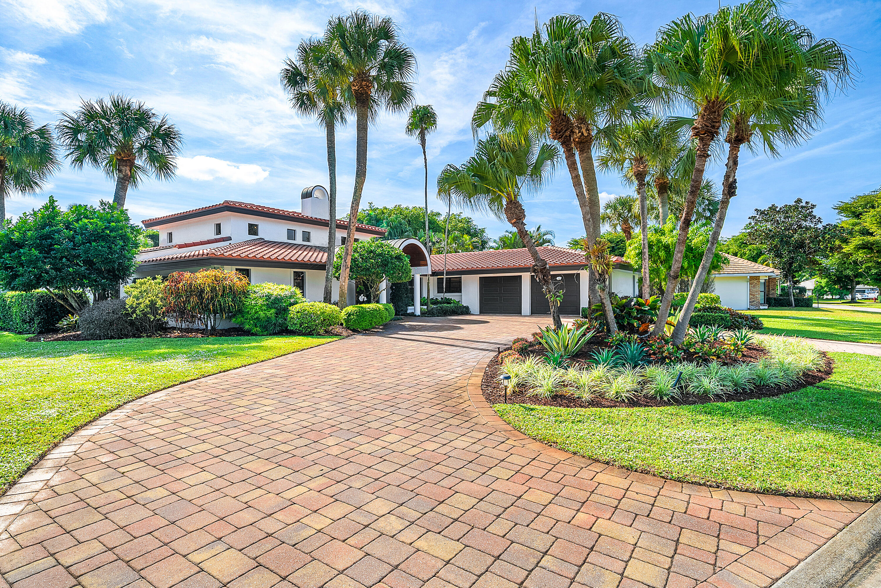 112 Glenbrook Court