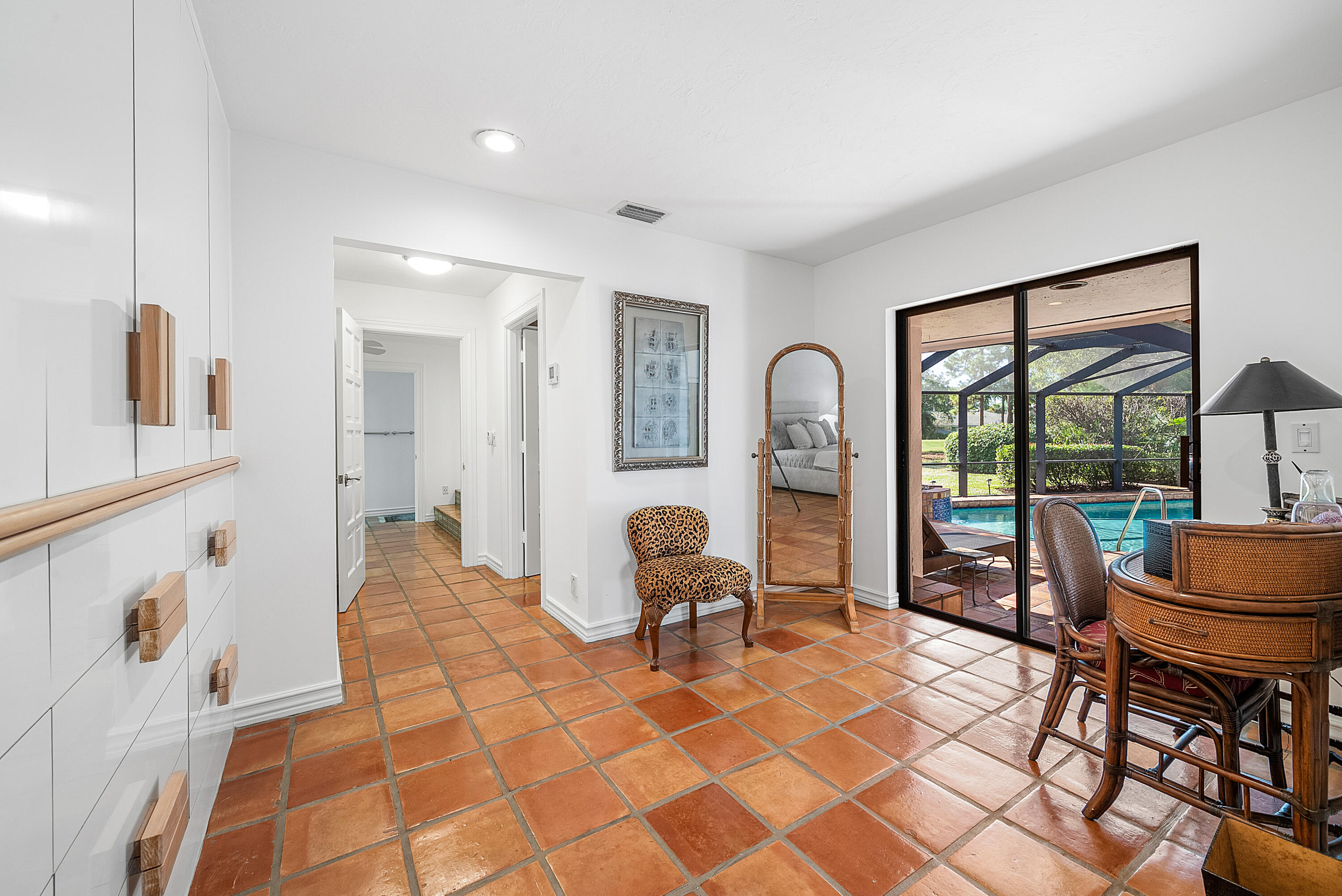 112 Glenbrook Court