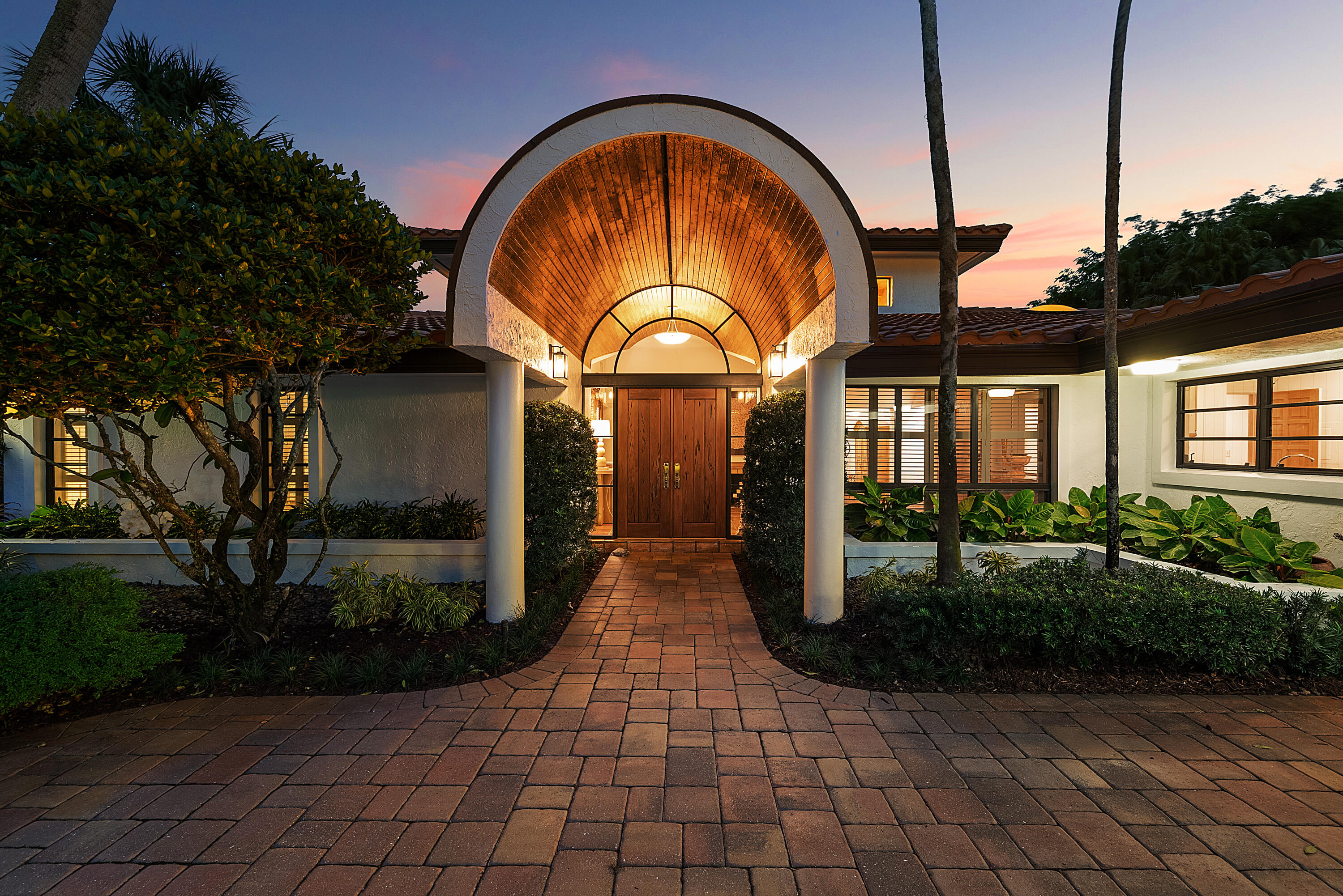 112 Glenbrook Court