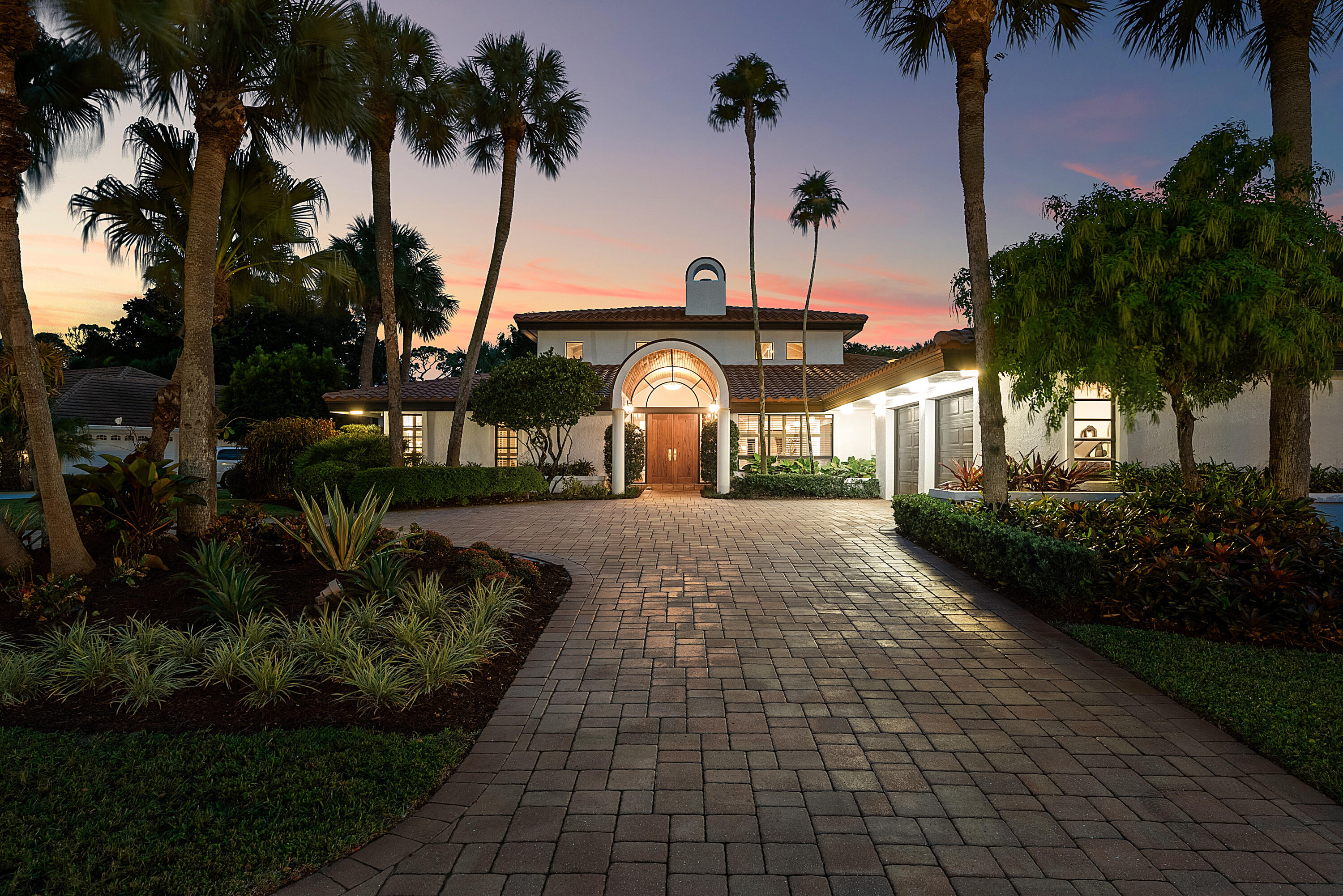 112 Glenbrook Court