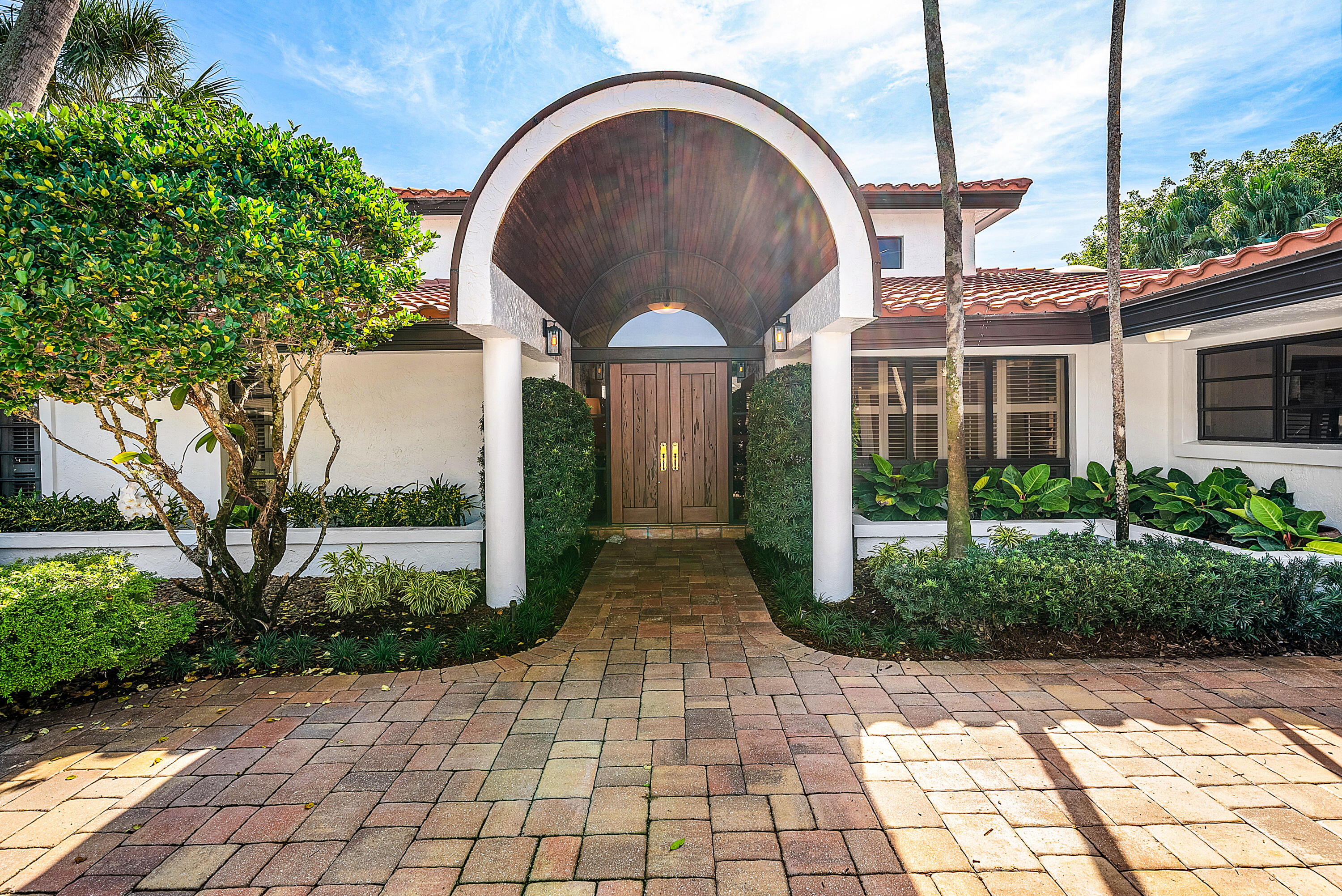 112 Glenbrook Court