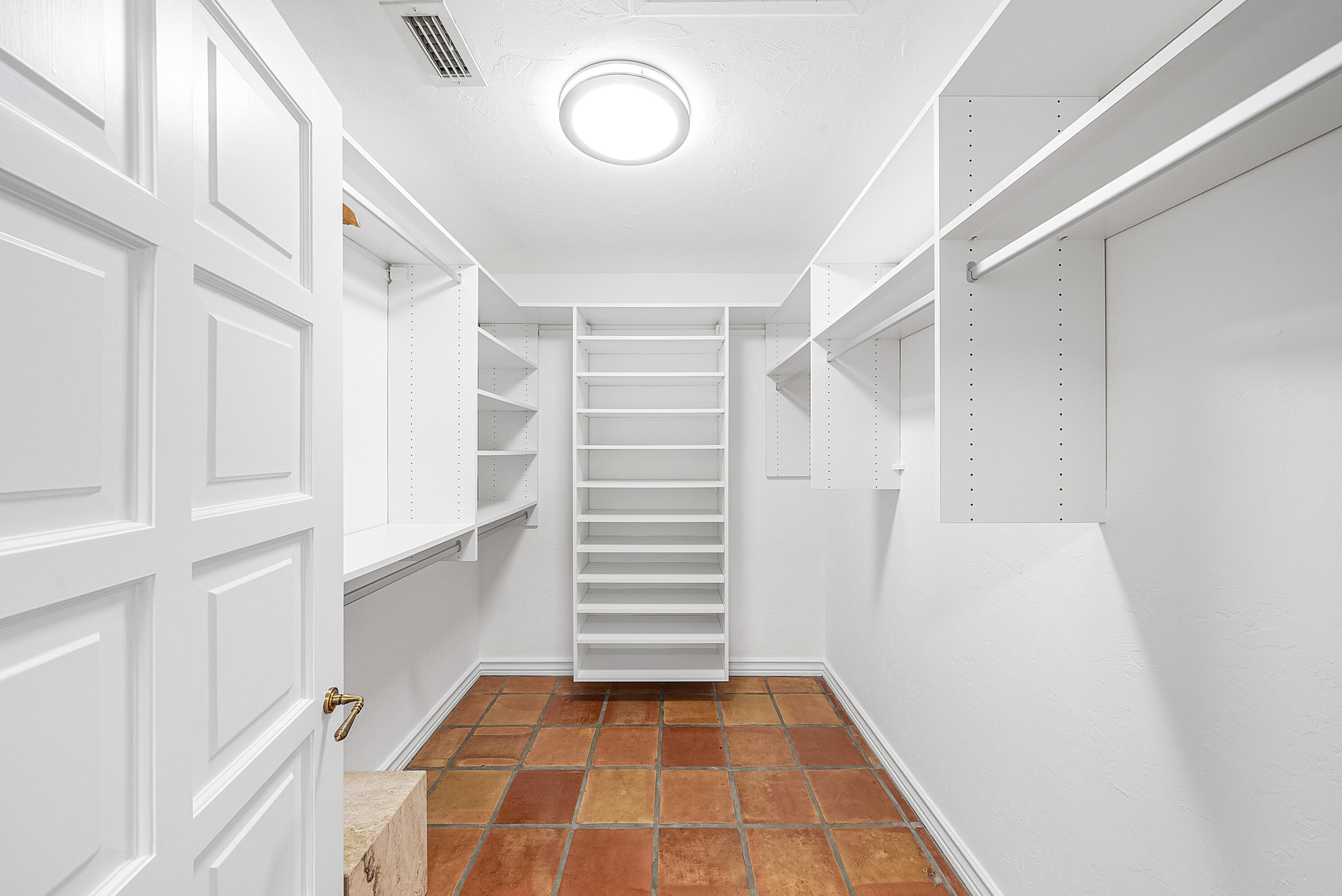 112 Glenbrook Court