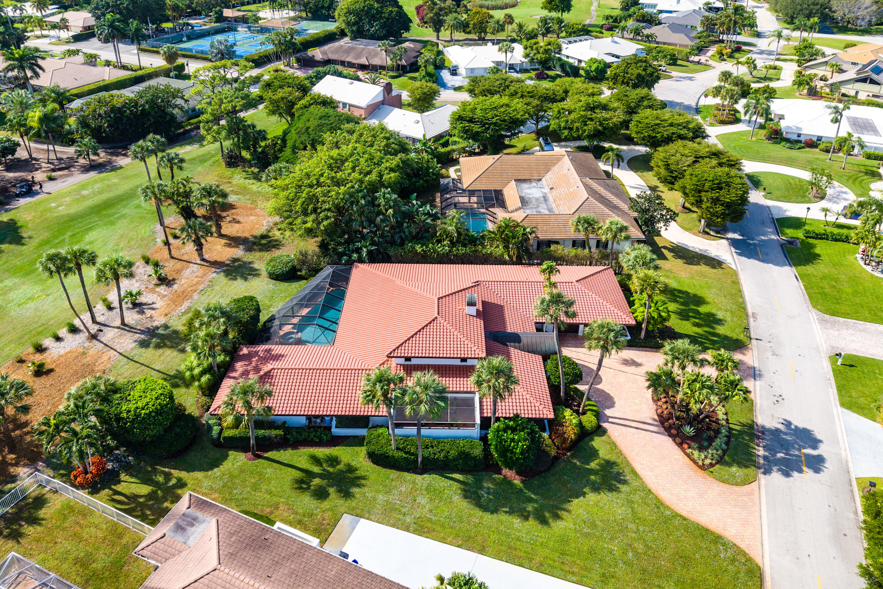 112 Glenbrook Court