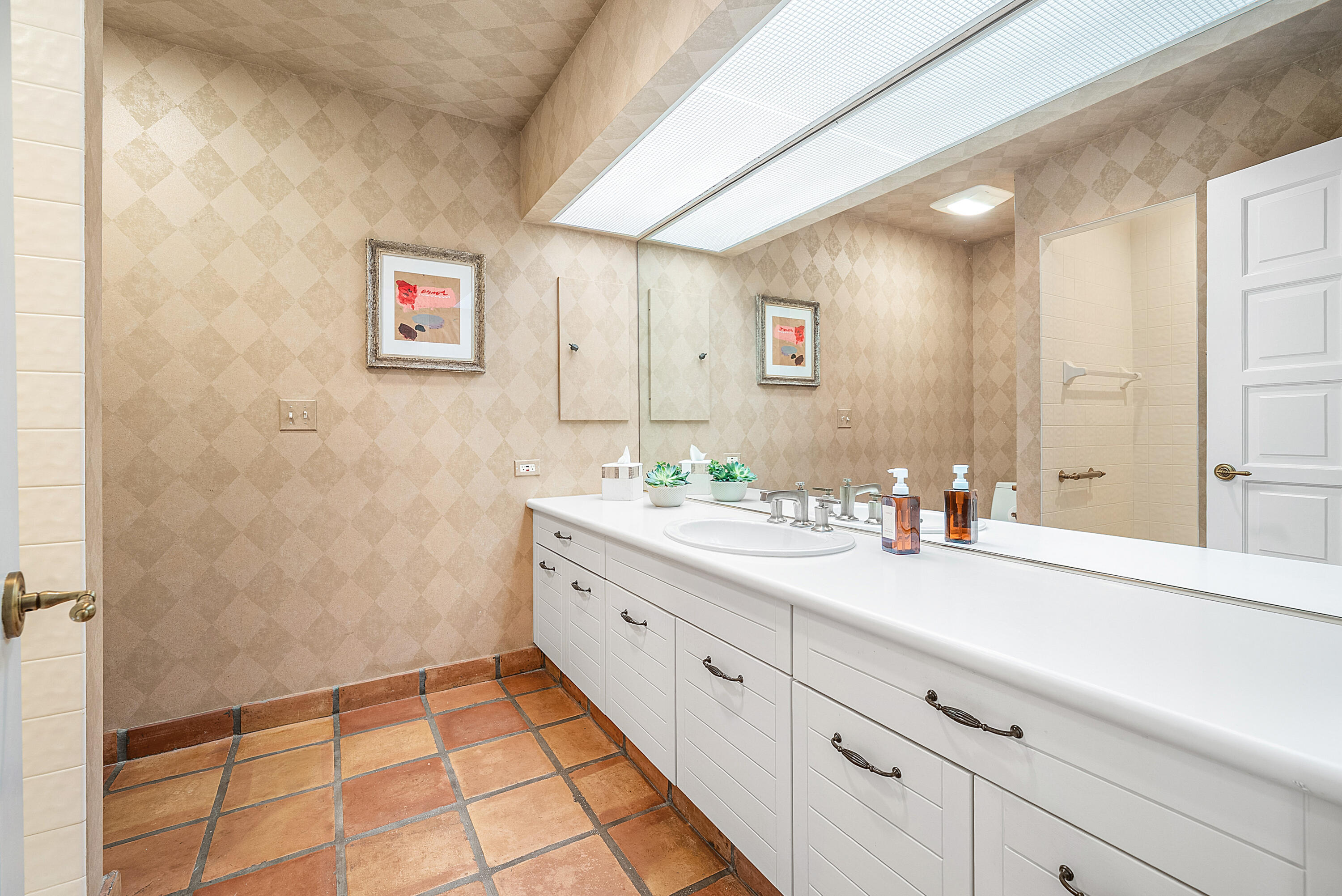 112 Glenbrook Court