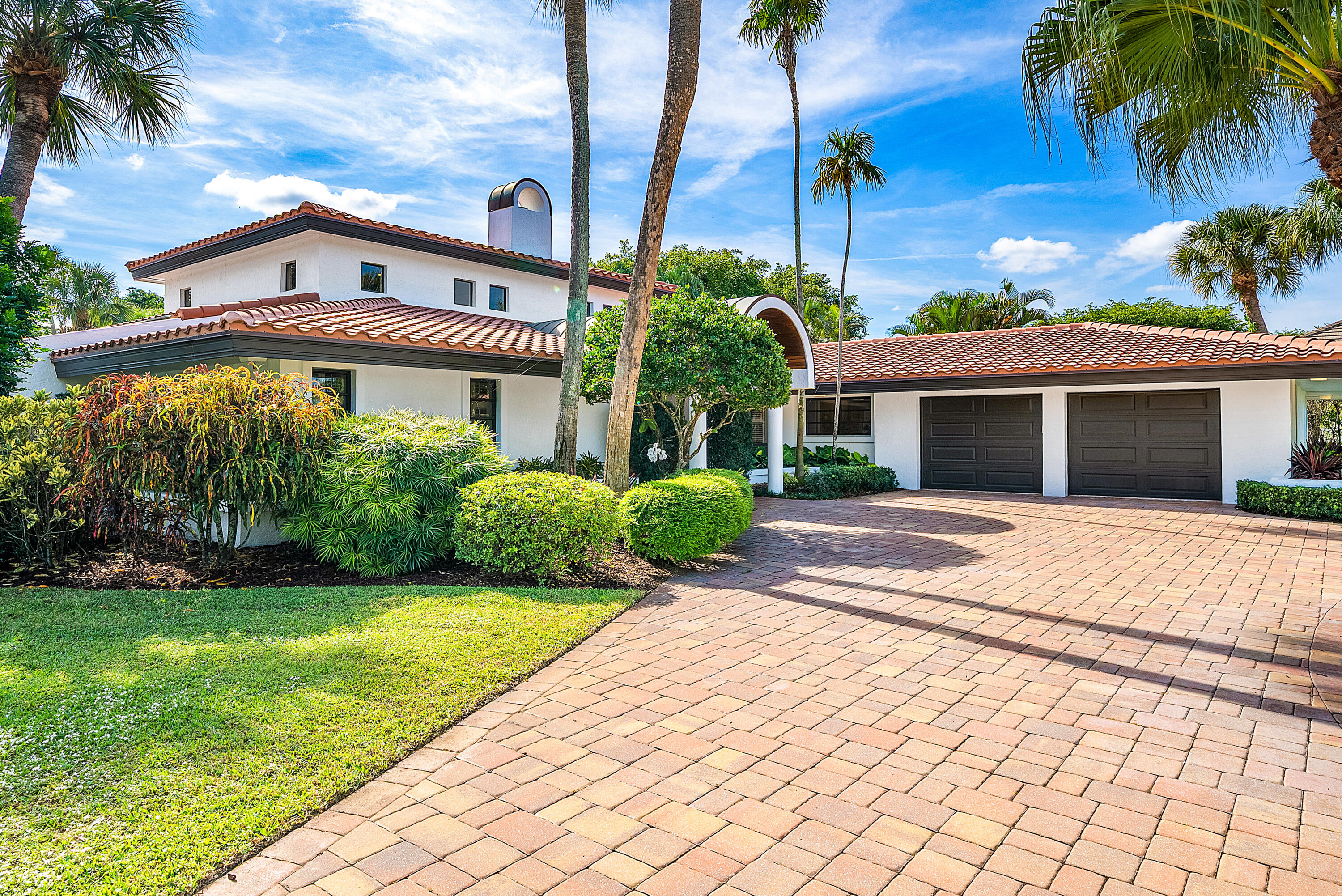 112 Glenbrook Court