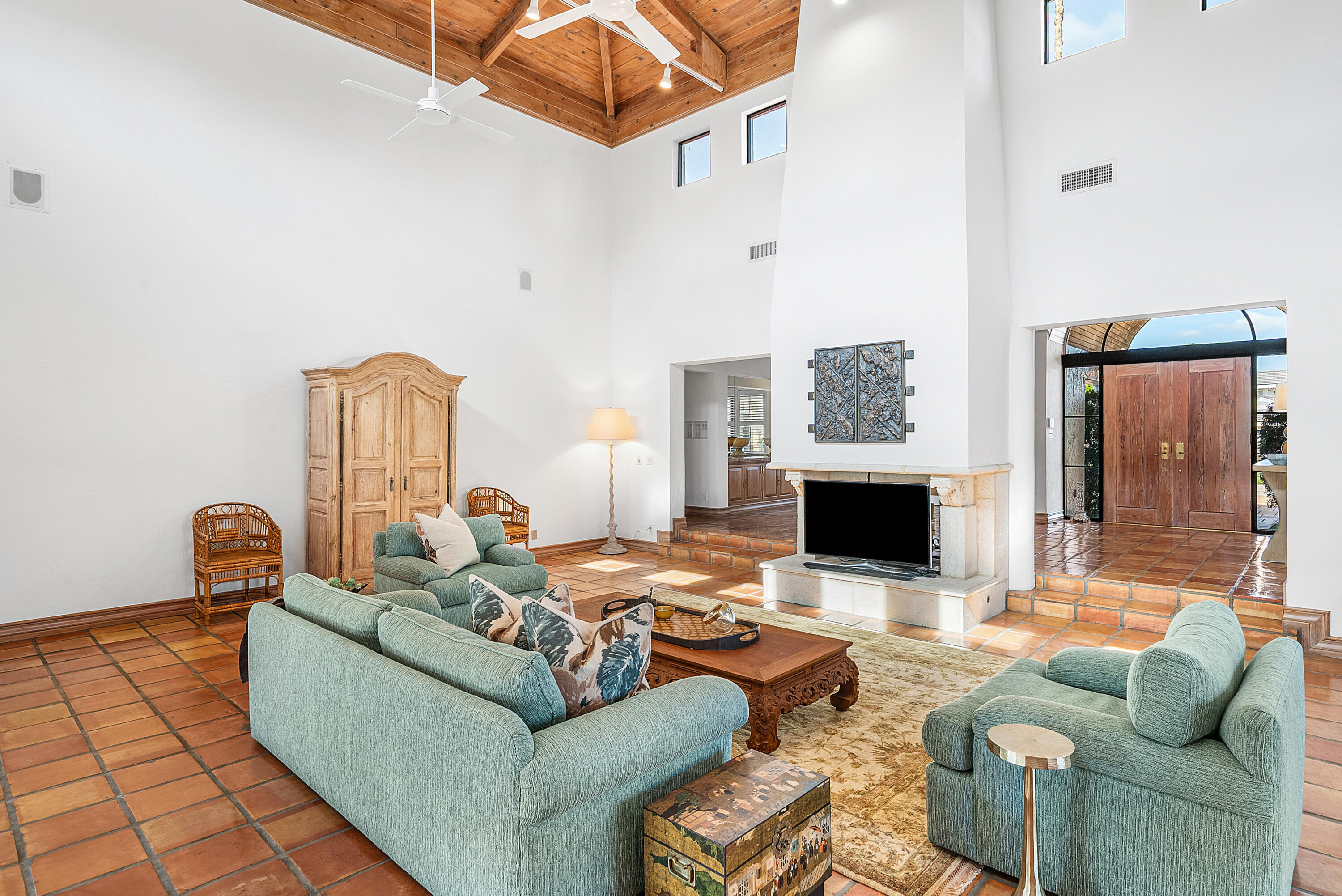 112 Glenbrook Court
